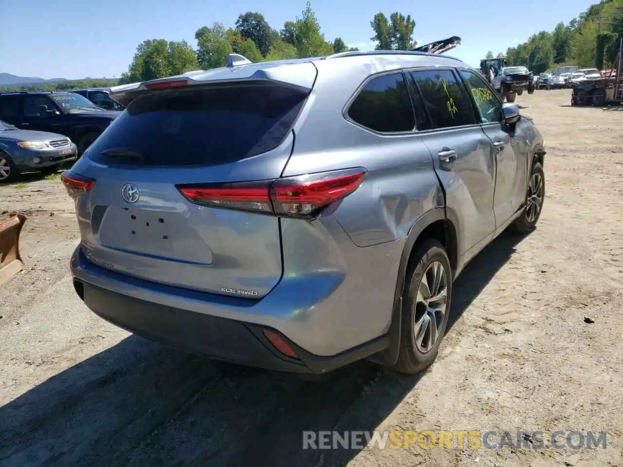 4 Photograph of a damaged car 5TDGZRBH3LS003620 TOYOTA HIGHLANDER 2020