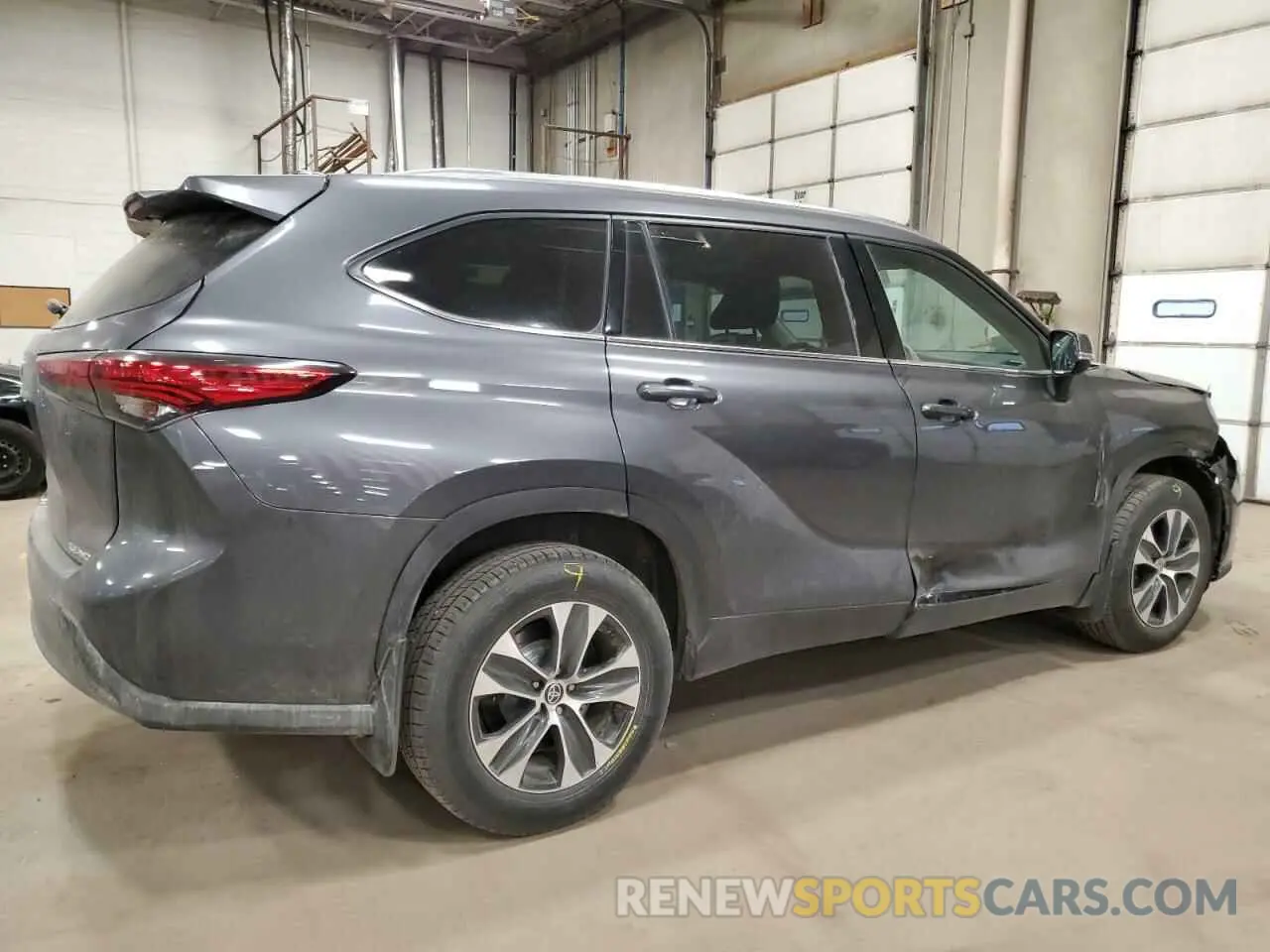 3 Photograph of a damaged car 5TDGZRBH3LS017789 TOYOTA HIGHLANDER 2020