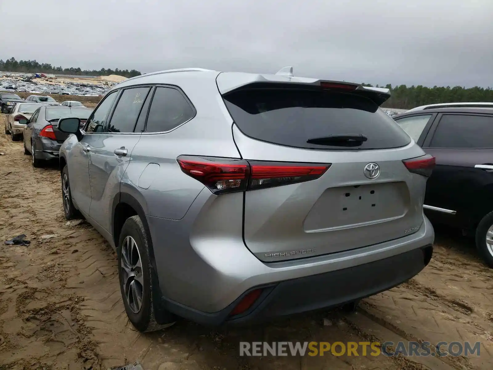 3 Photograph of a damaged car 5TDGZRBH3LS018294 TOYOTA HIGHLANDER 2020