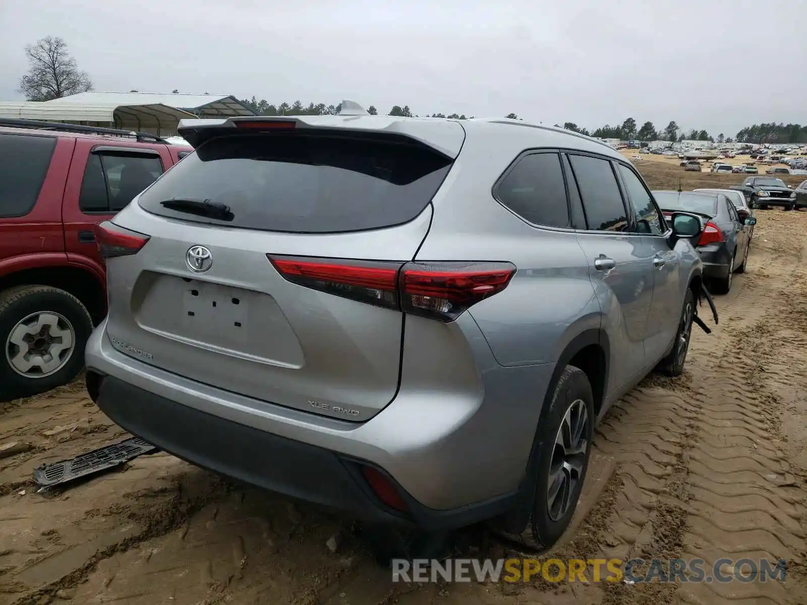 4 Photograph of a damaged car 5TDGZRBH3LS018294 TOYOTA HIGHLANDER 2020