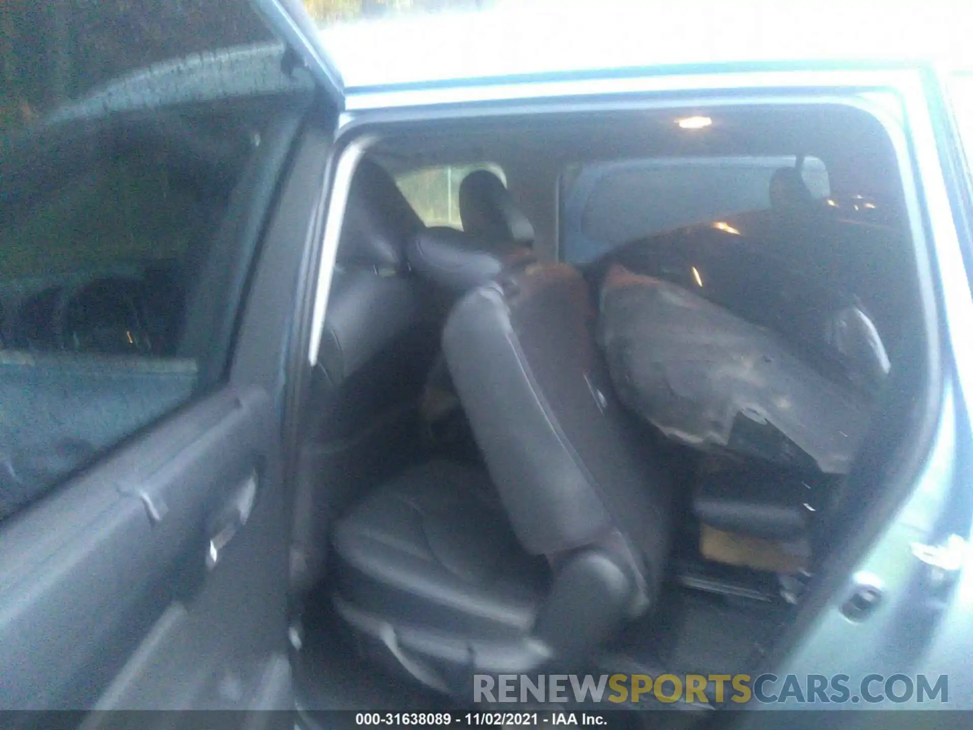 8 Photograph of a damaged car 5TDGZRBH3LS028131 TOYOTA HIGHLANDER 2020