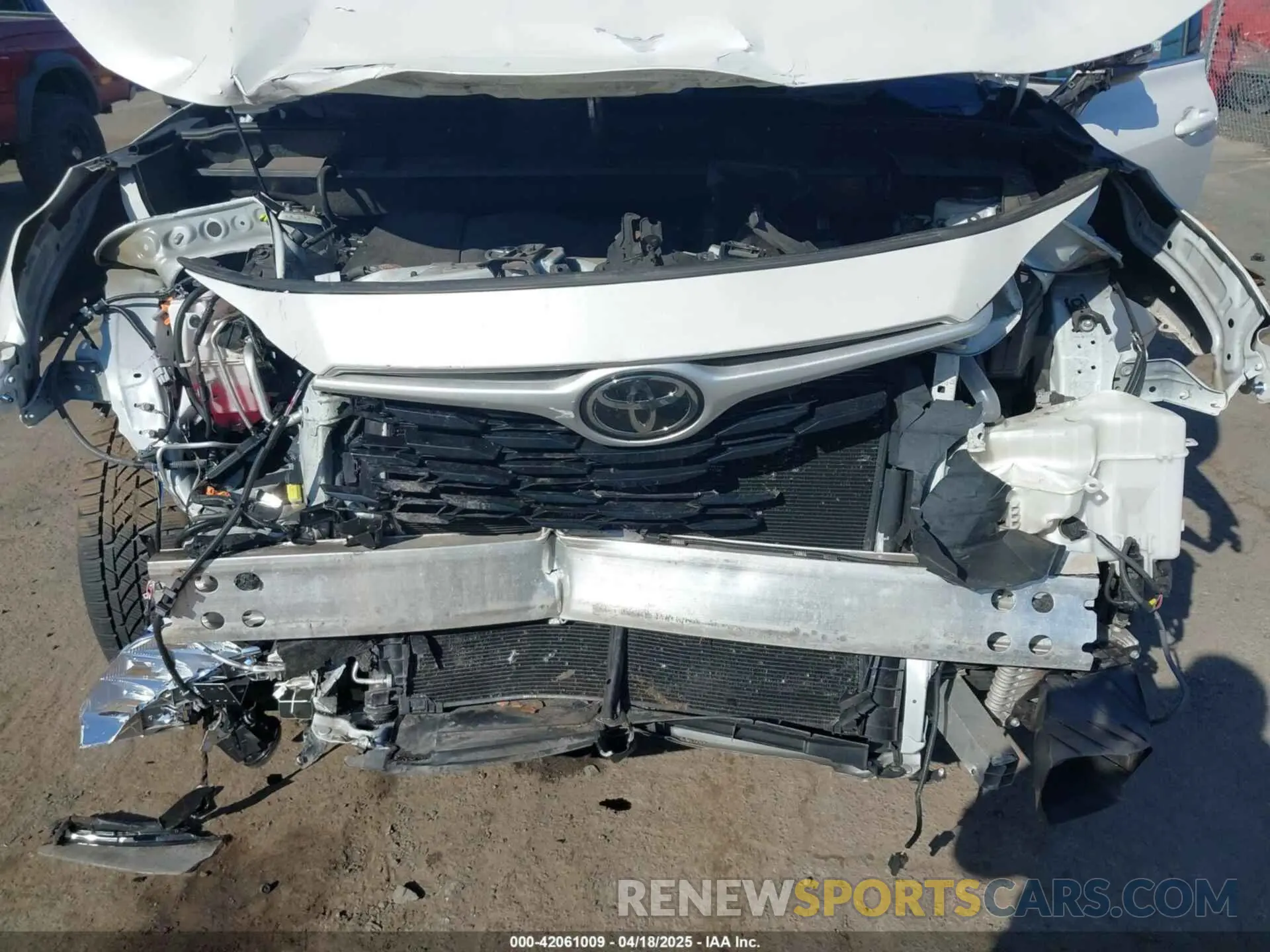 6 Photograph of a damaged car 5TDGZRBH4LS031264 TOYOTA HIGHLANDER 2020