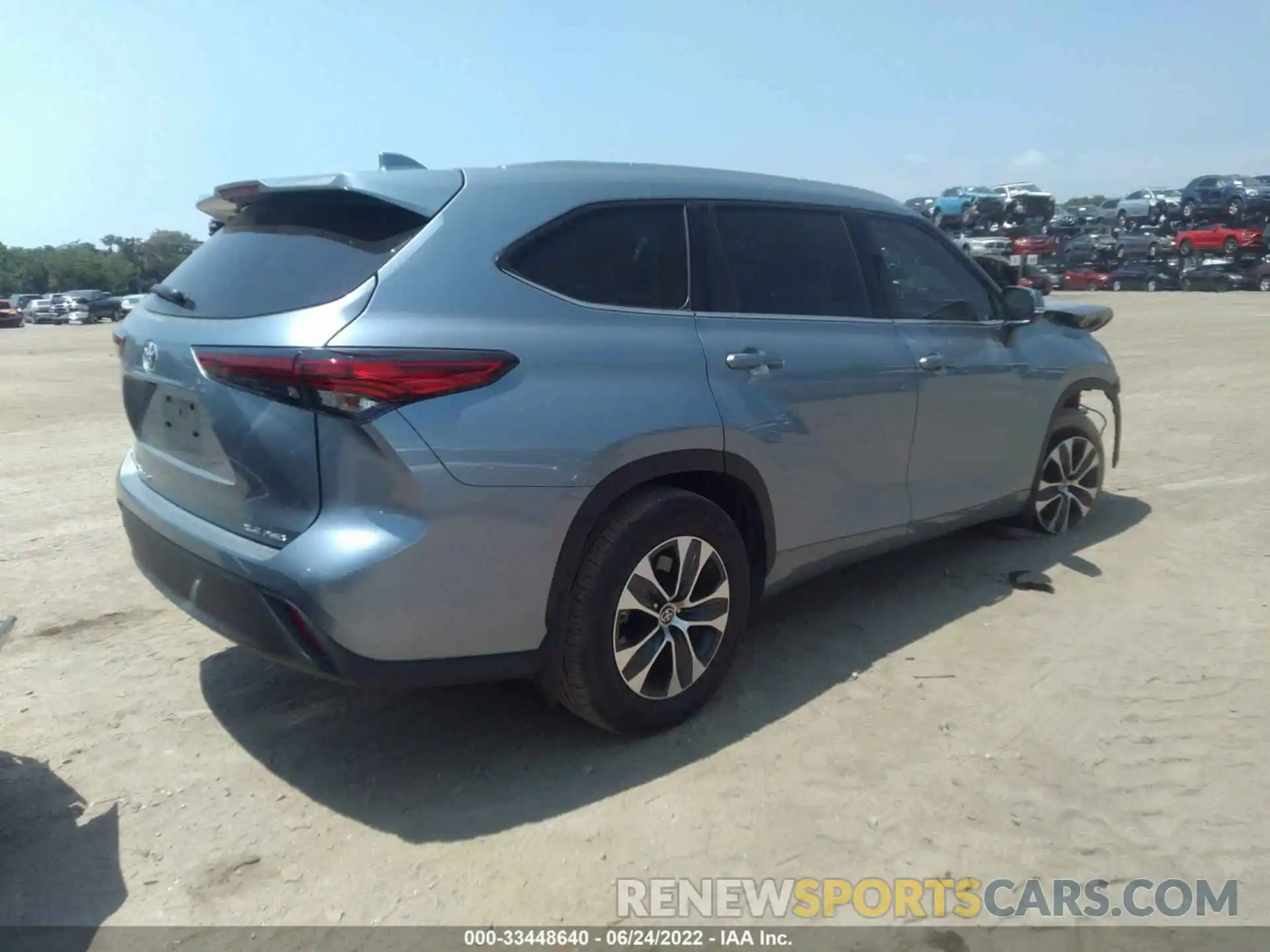 4 Photograph of a damaged car 5TDGZRBH4LS040496 TOYOTA HIGHLANDER 2020