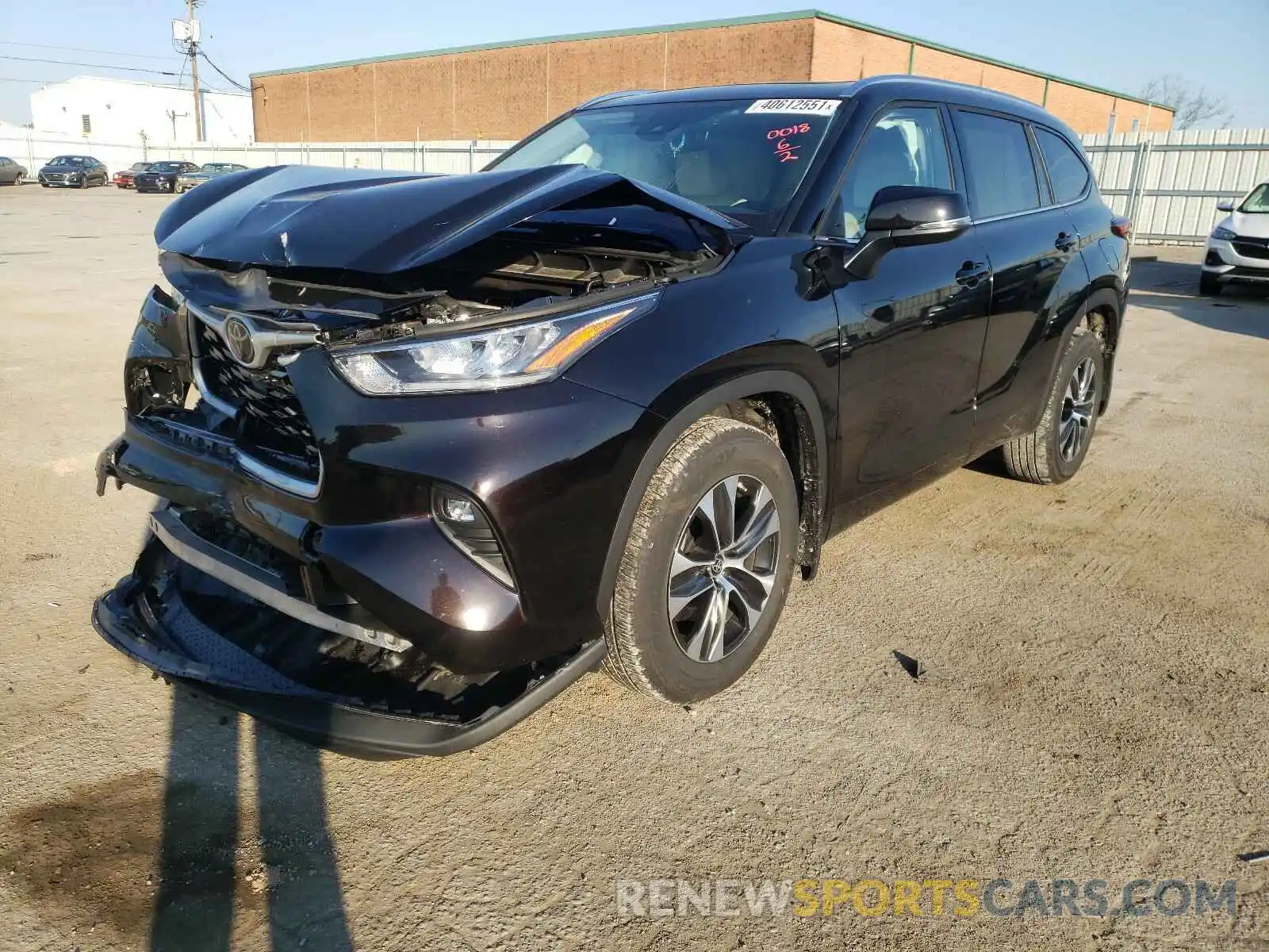 2 Photograph of a damaged car 5TDGZRBH5LS010018 TOYOTA HIGHLANDER 2020