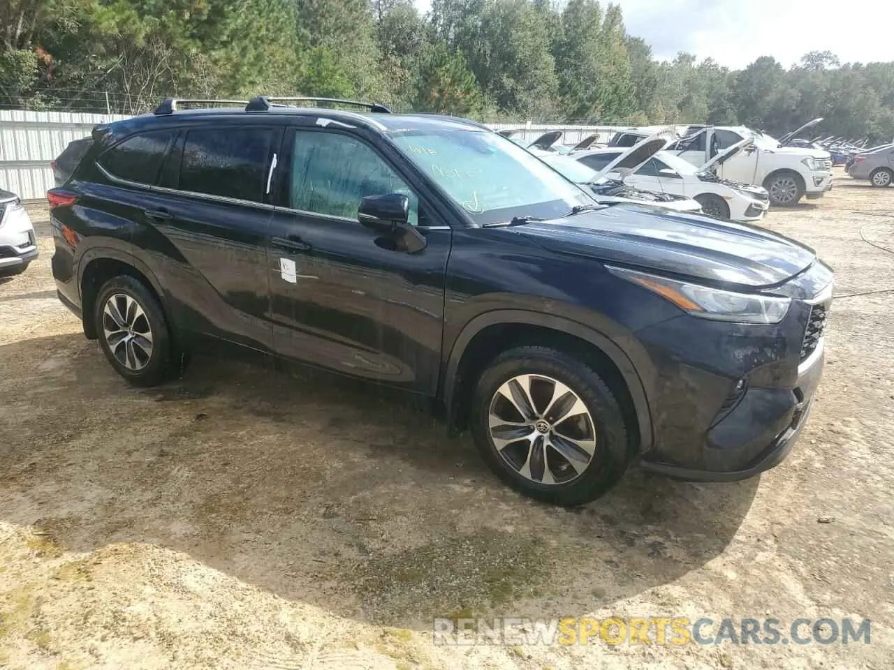 4 Photograph of a damaged car 5TDGZRBH5LS509093 TOYOTA HIGHLANDER 2020