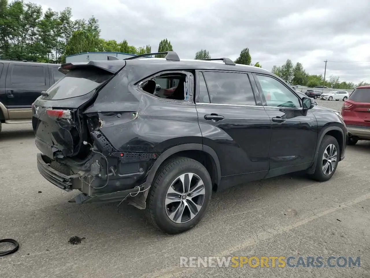 3 Photograph of a damaged car 5TDGZRBH5LS517095 TOYOTA HIGHLANDER 2020
