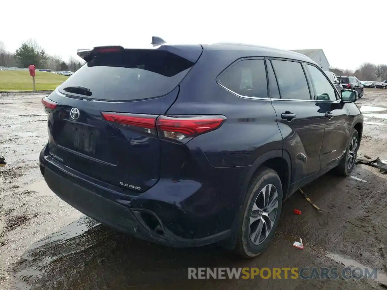 4 Photograph of a damaged car 5TDGZRBH6LS017706 TOYOTA HIGHLANDER 2020