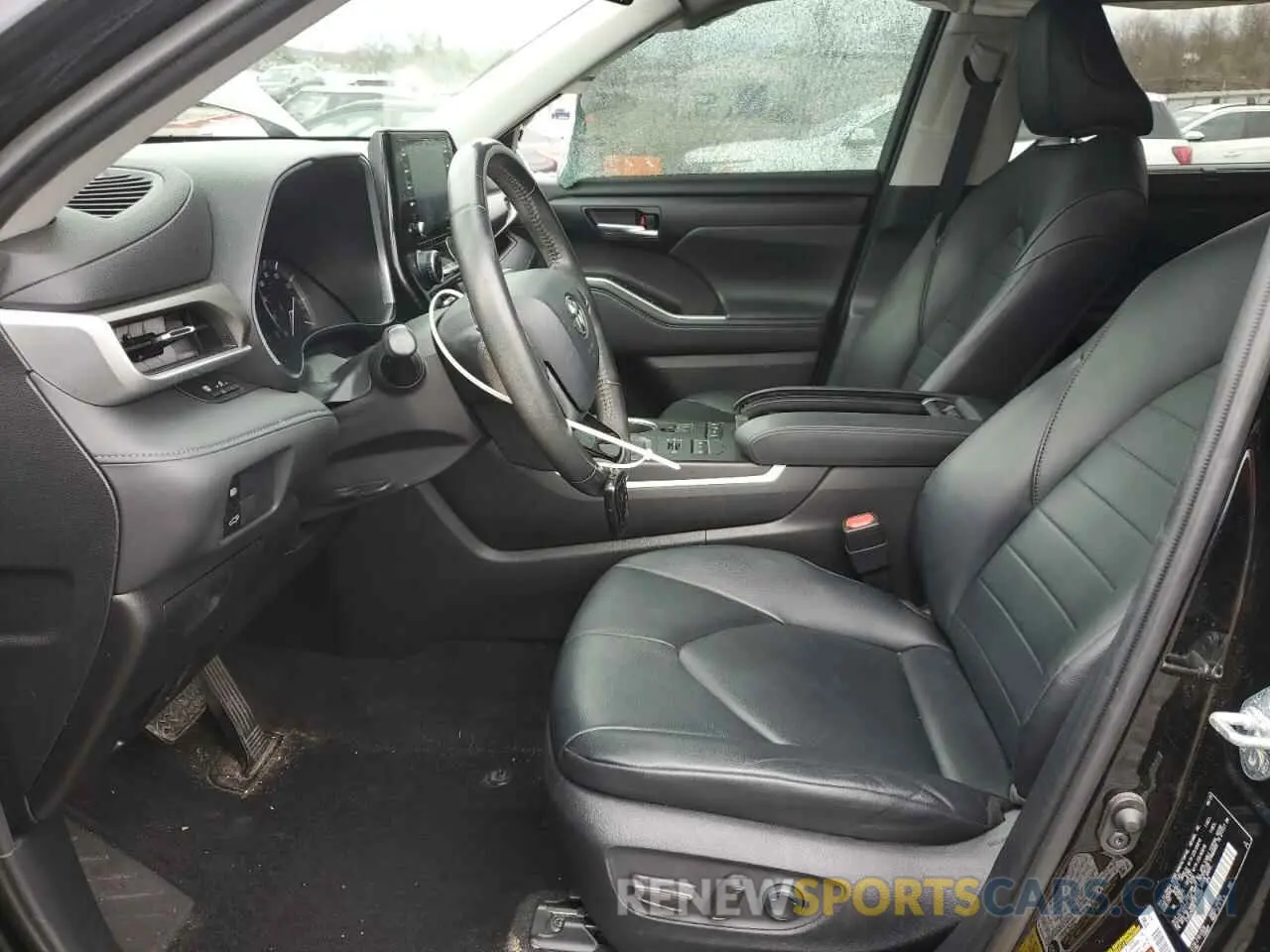 7 Photograph of a damaged car 5TDGZRBH6LS035607 TOYOTA HIGHLANDER 2020