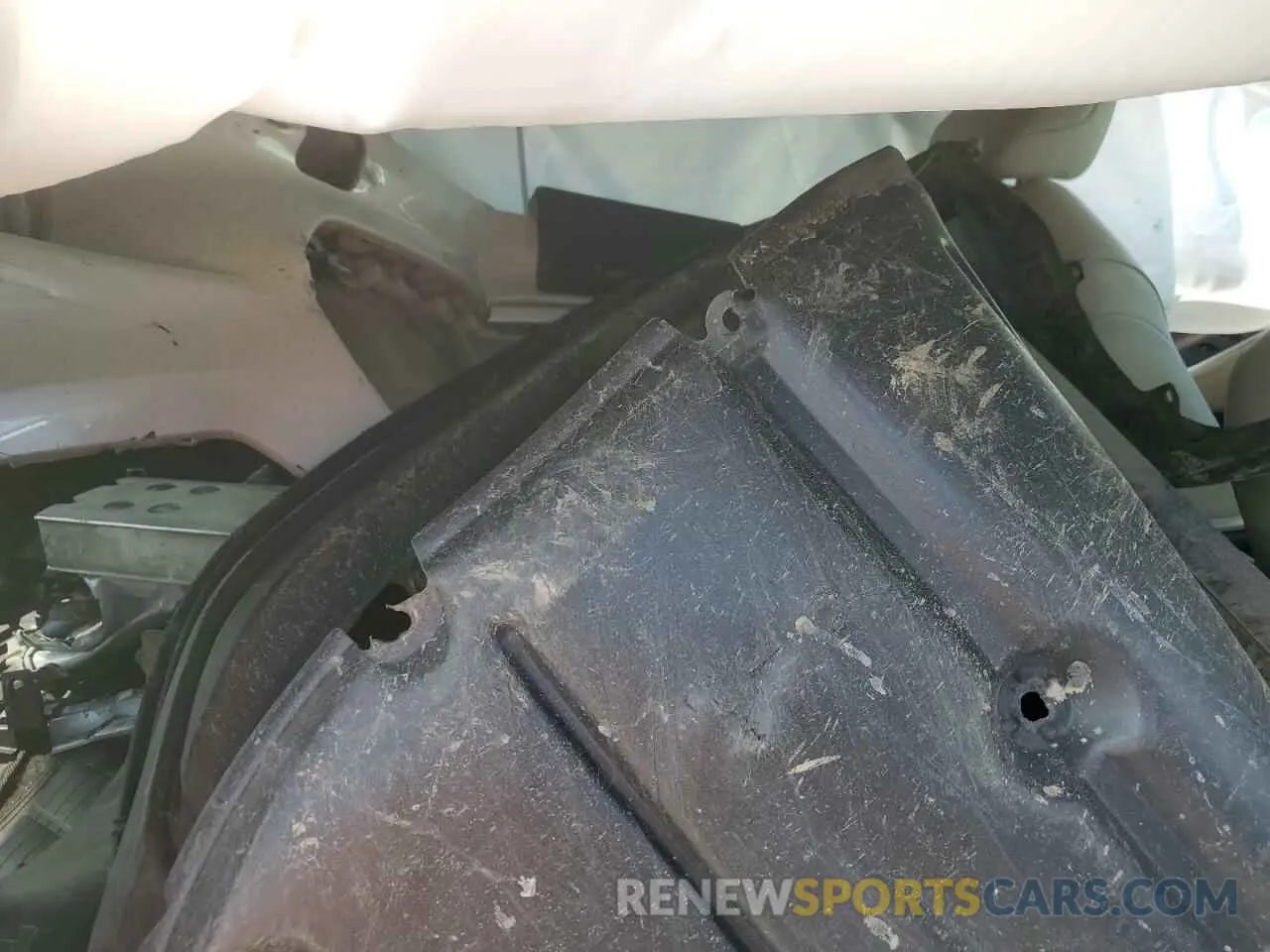 13 Photograph of a damaged car 5TDGZRBH6LS505215 TOYOTA HIGHLANDER 2020