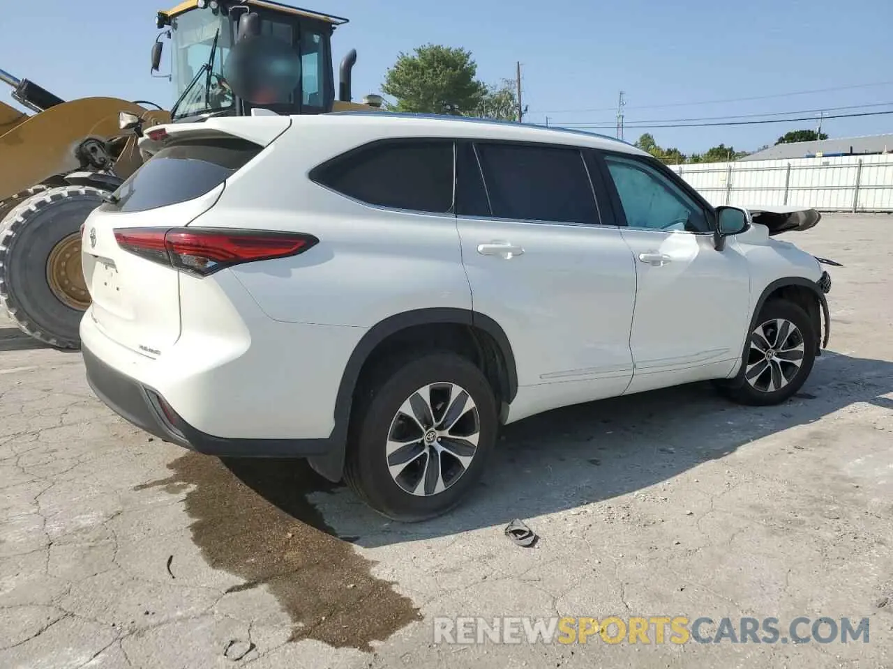 3 Photograph of a damaged car 5TDGZRBH6LS505215 TOYOTA HIGHLANDER 2020