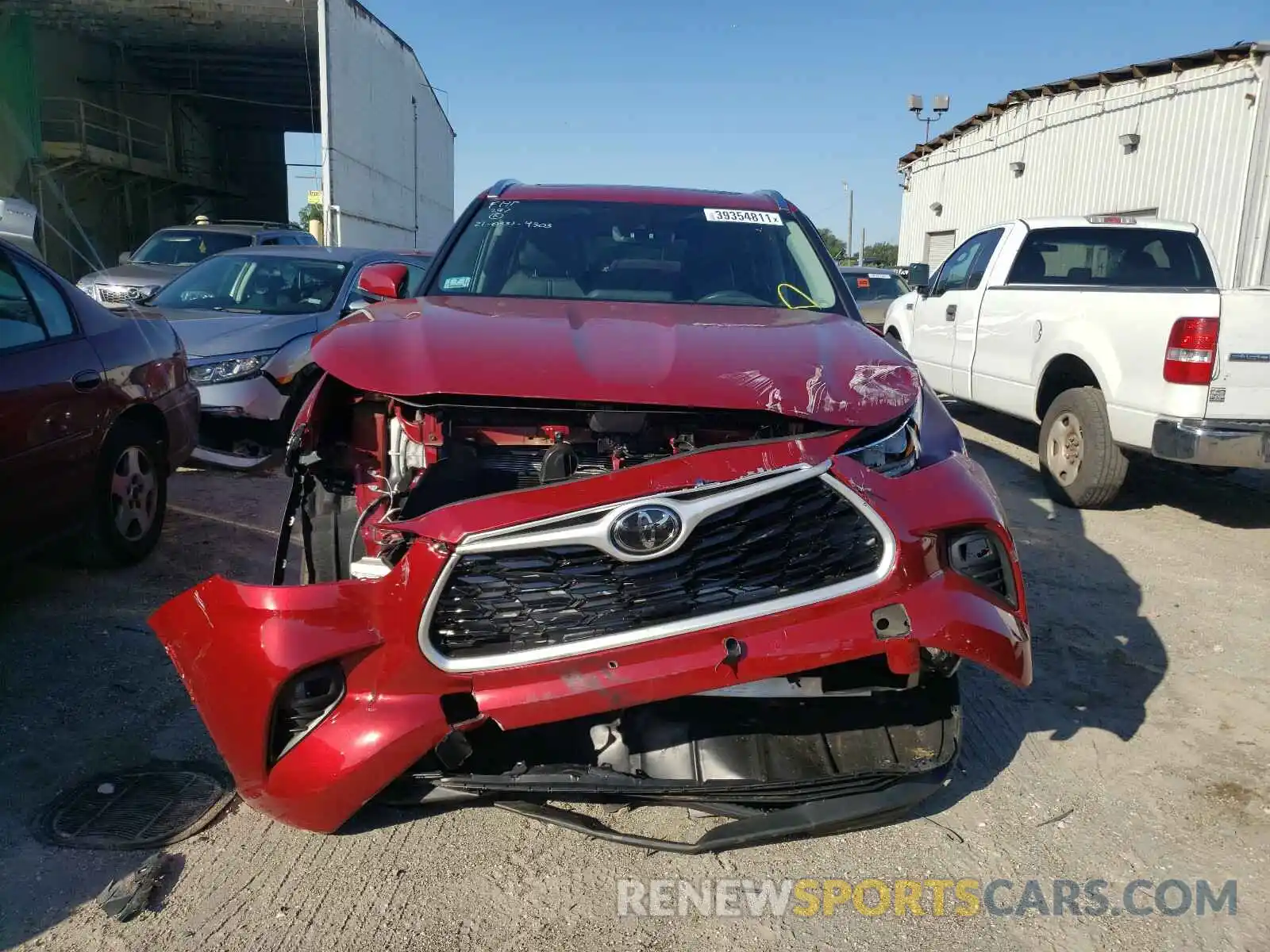 10 Photograph of a damaged car 5TDGZRBH6LS508695 TOYOTA HIGHLANDER 2020