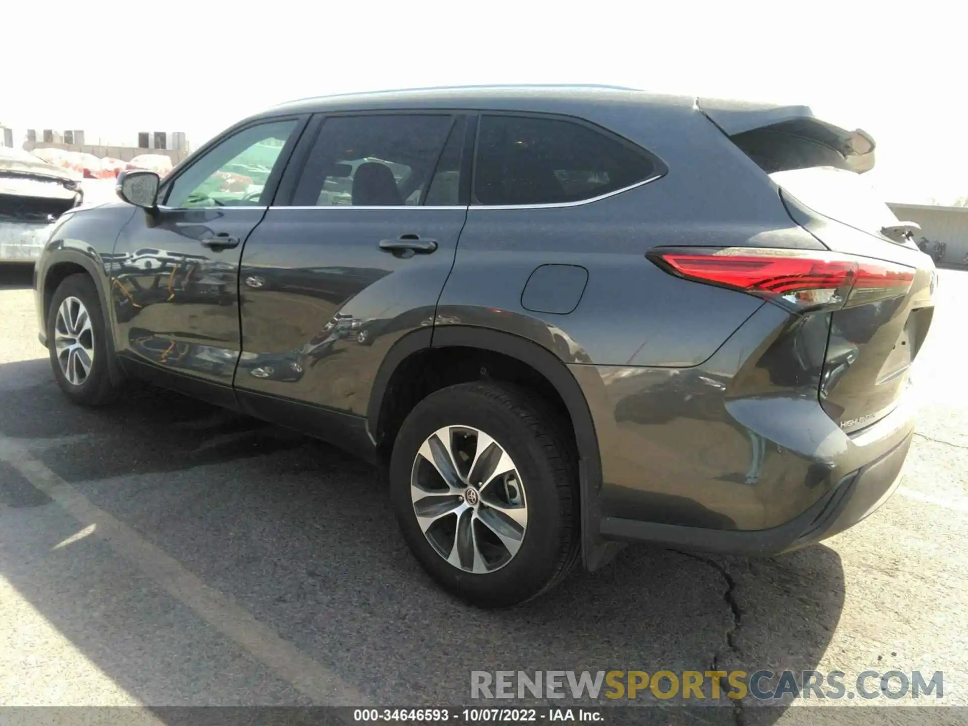 3 Photograph of a damaged car 5TDGZRBH7LS003507 TOYOTA HIGHLANDER 2020