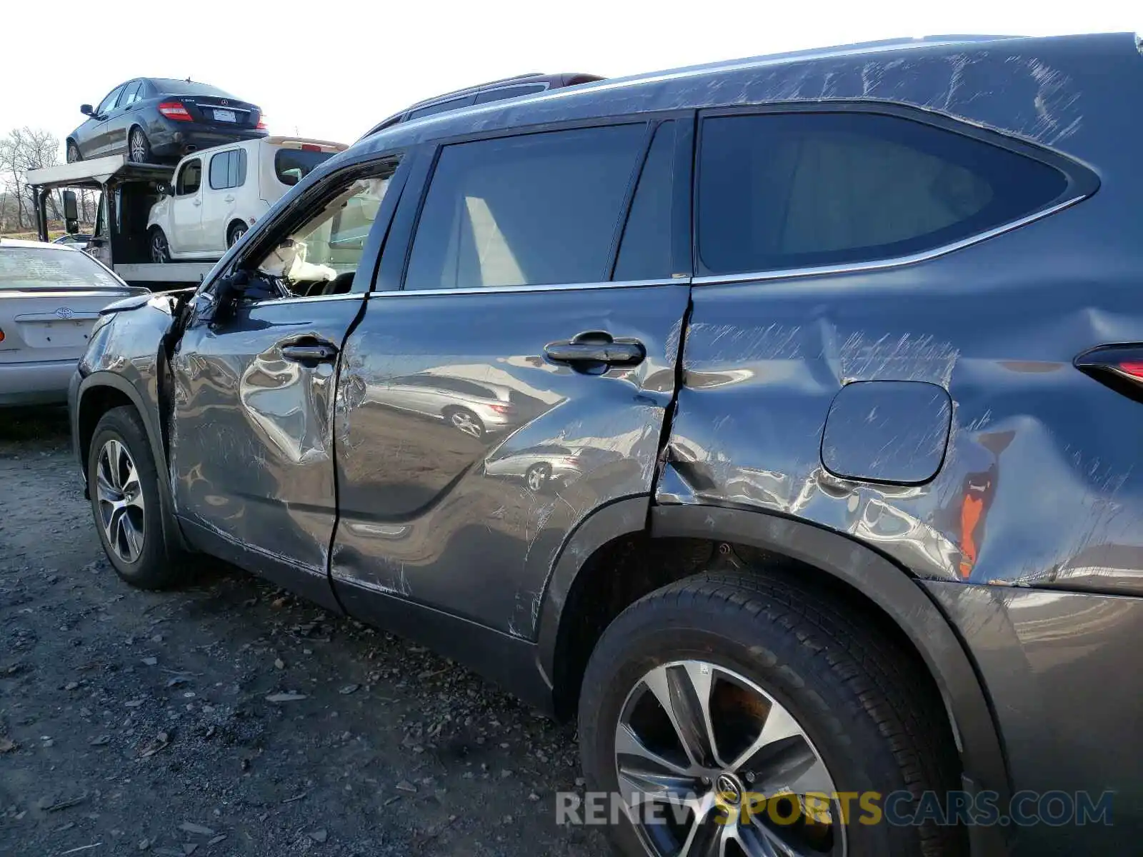 9 Photograph of a damaged car 5TDGZRBH7LS017326 TOYOTA HIGHLANDER 2020