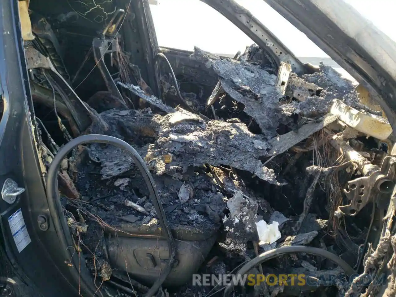 5 Photograph of a damaged car 5TDGZRBH7LS038533 TOYOTA HIGHLANDER 2020