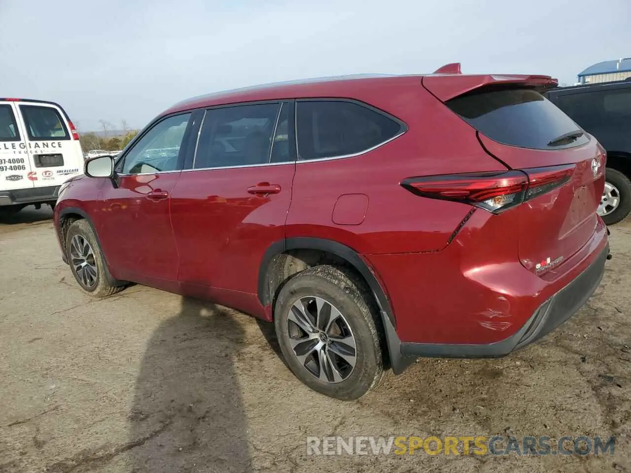 2 Photograph of a damaged car 5TDGZRBH7LS506678 TOYOTA HIGHLANDER 2020