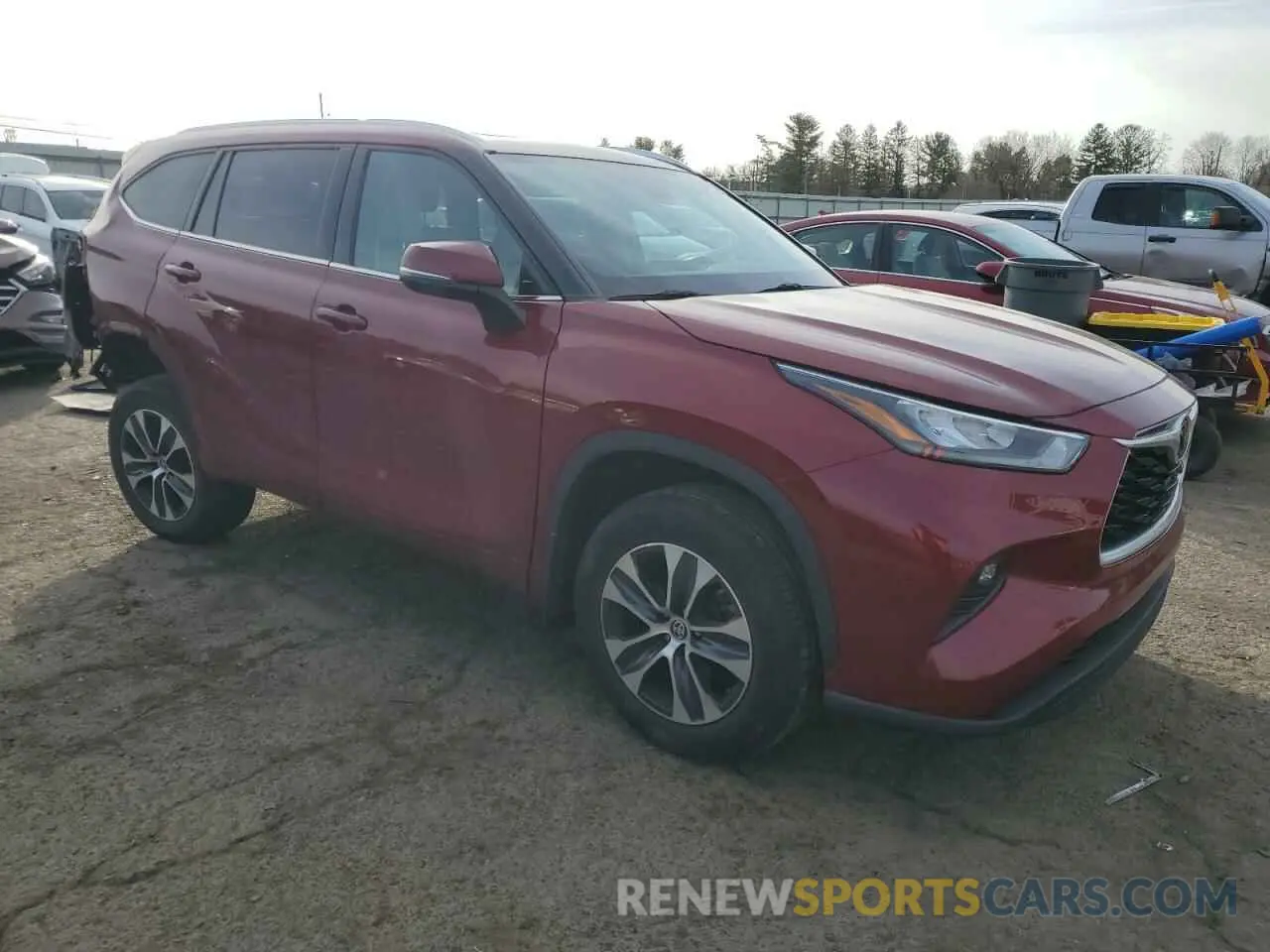 4 Photograph of a damaged car 5TDGZRBH7LS506678 TOYOTA HIGHLANDER 2020