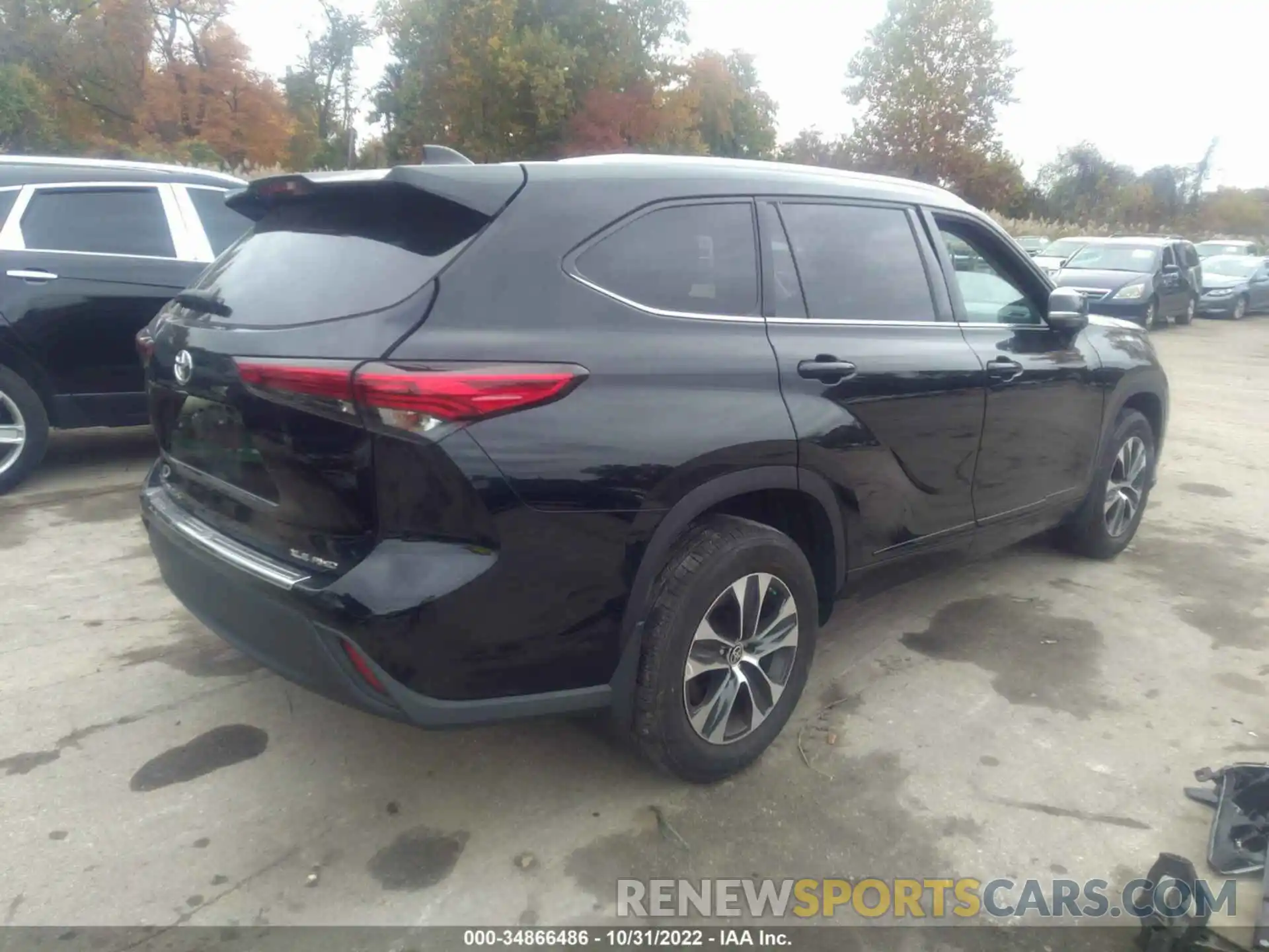 4 Photograph of a damaged car 5TDGZRBH8LS000678 TOYOTA HIGHLANDER 2020