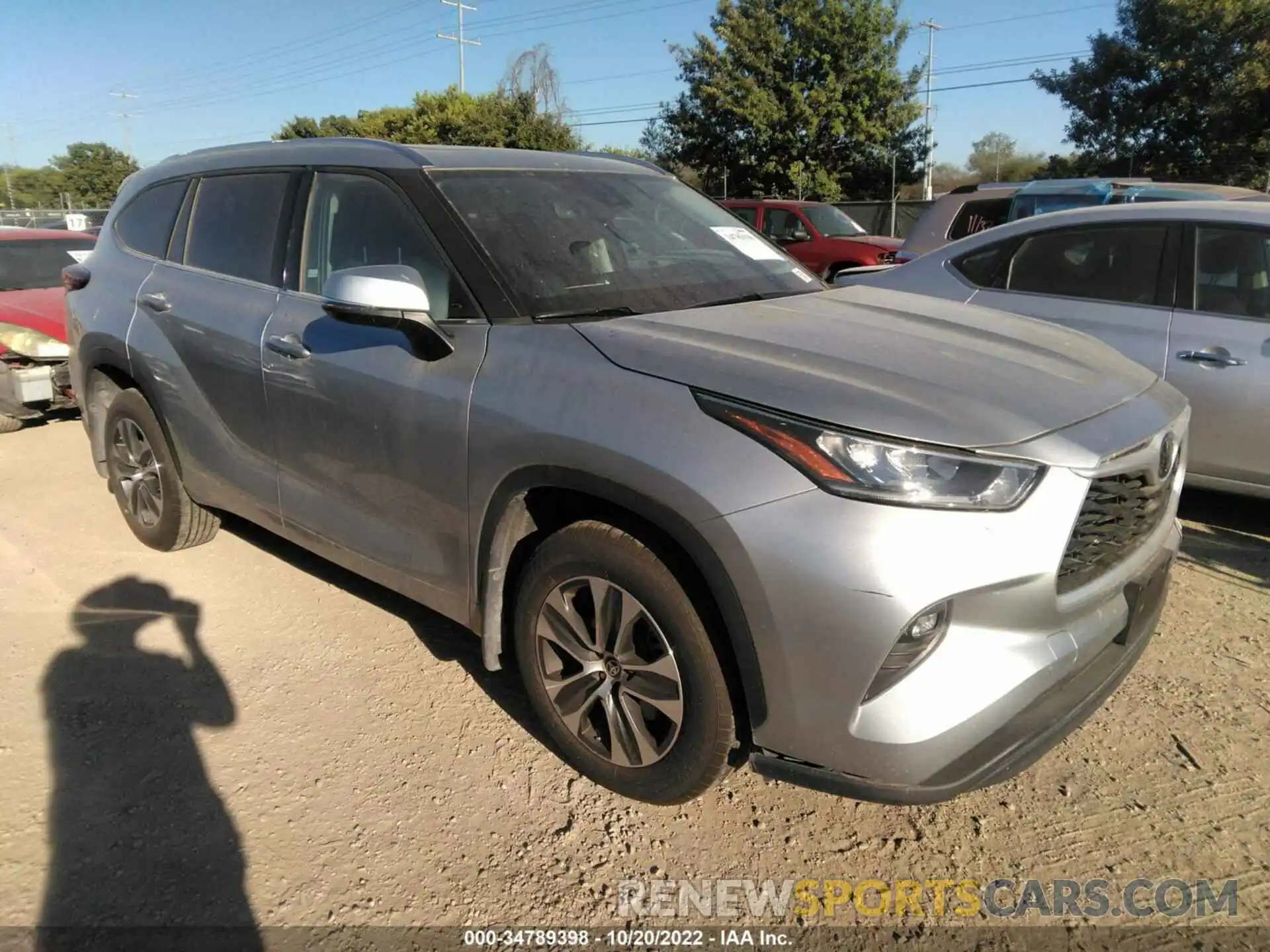 1 Photograph of a damaged car 5TDGZRBH8LS016654 TOYOTA HIGHLANDER 2020