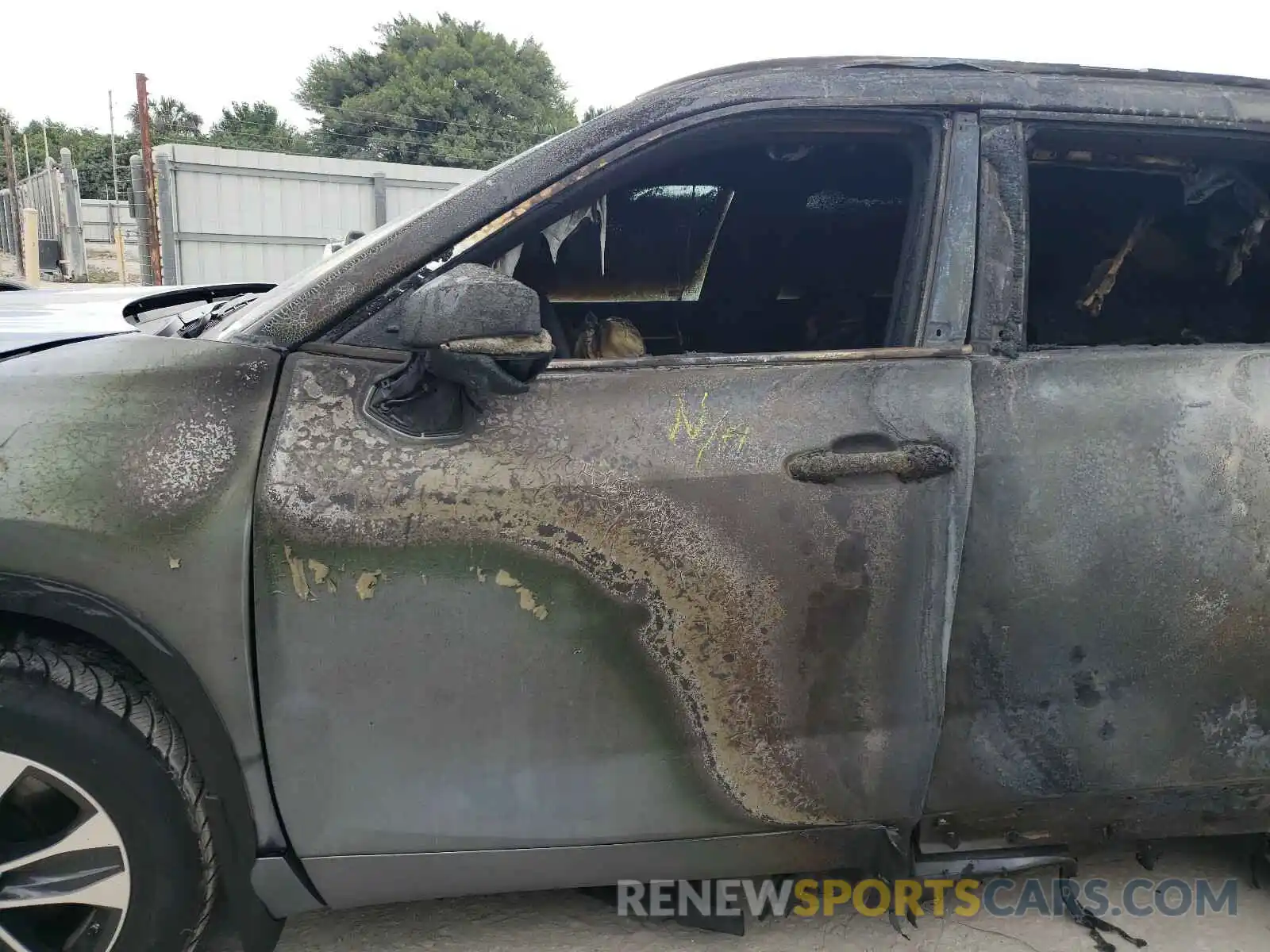 10 Photograph of a damaged car 5TDGZRBH8LS022115 TOYOTA HIGHLANDER 2020