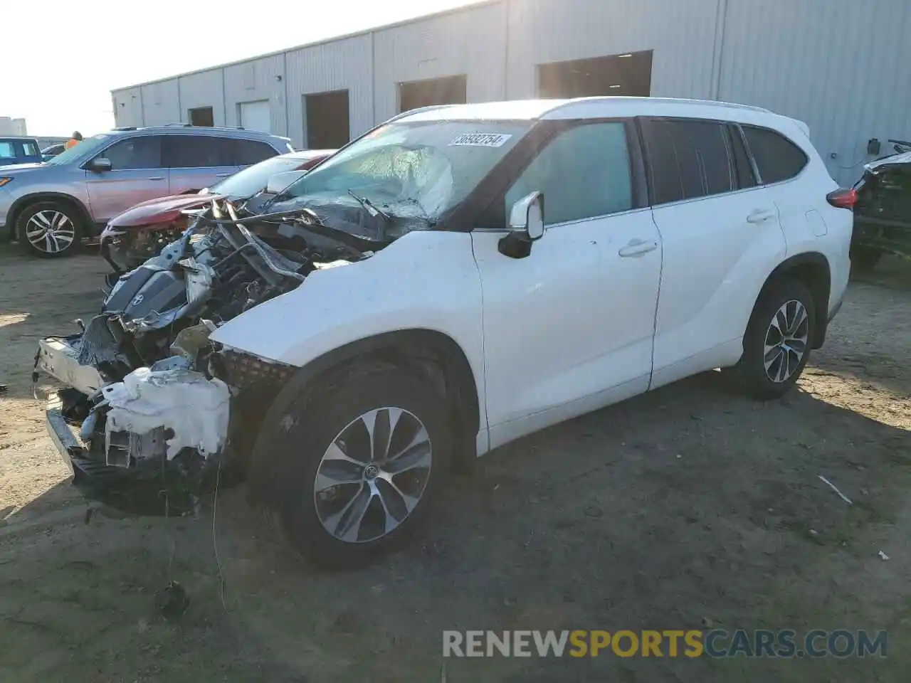 1 Photograph of a damaged car 5TDGZRBH8LS034779 TOYOTA HIGHLANDER 2020