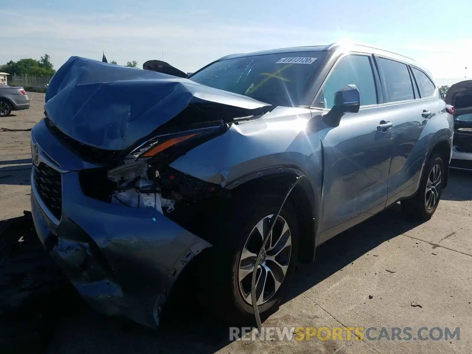 2 Photograph of a damaged car 5TDGZRBH9LS021152 TOYOTA HIGHLANDER 2020