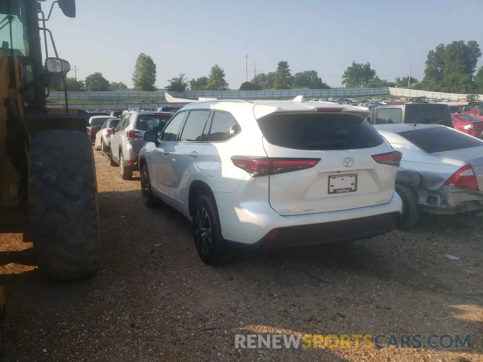 3 Photograph of a damaged car 5TDGZRBHXLS004229 TOYOTA HIGHLANDER 2020