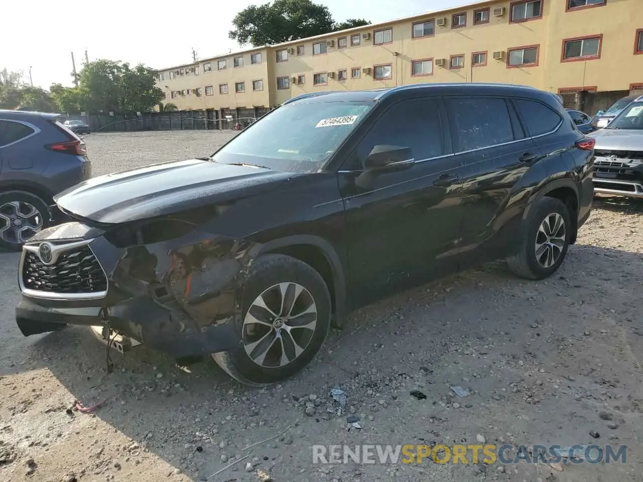 1 Photograph of a damaged car 5TDGZRBHXLS043872 TOYOTA HIGHLANDER 2020