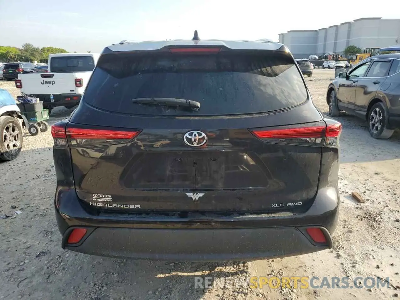 6 Photograph of a damaged car 5TDGZRBHXLS043872 TOYOTA HIGHLANDER 2020