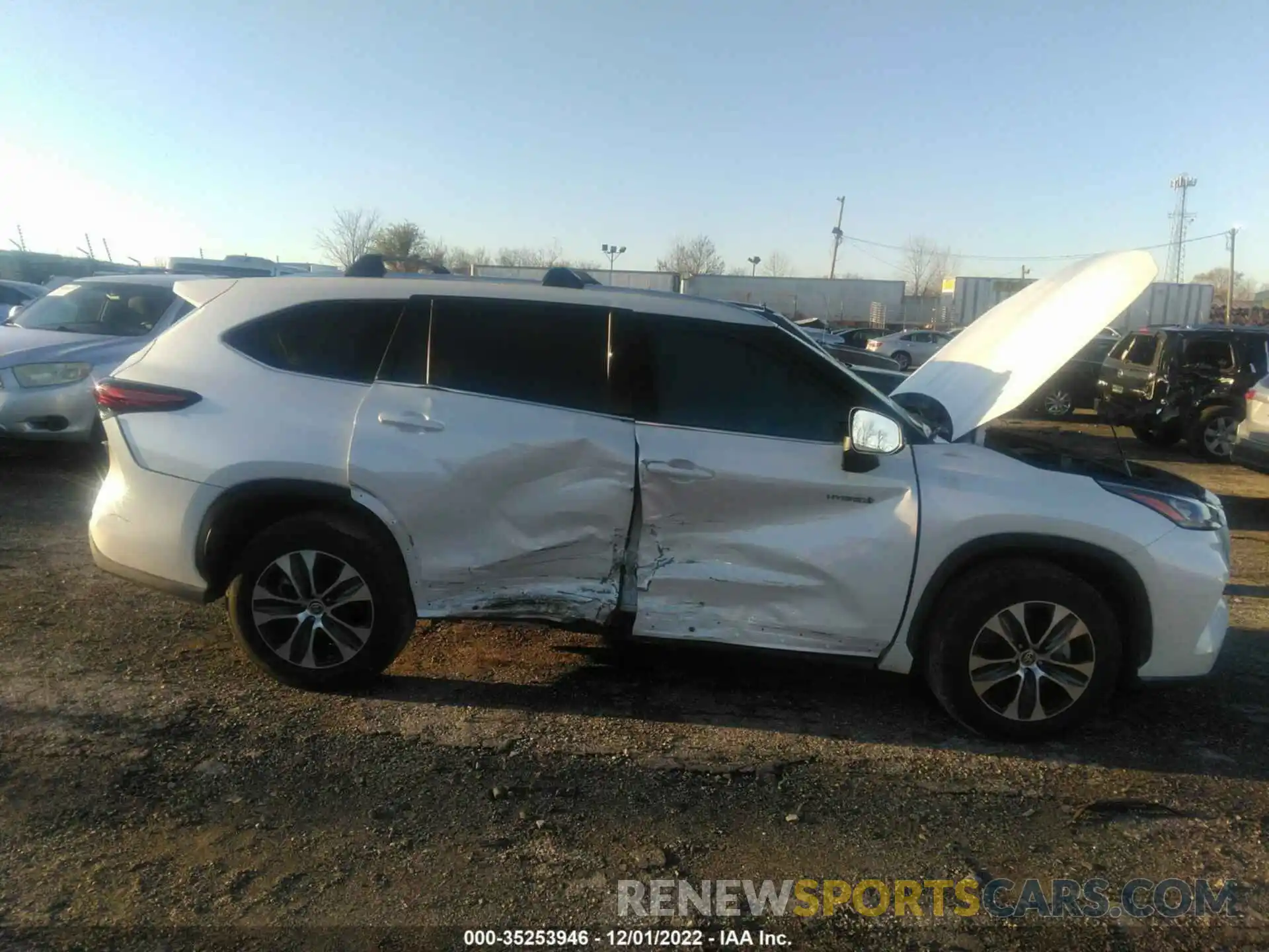 6 Photograph of a damaged car 5TDHARAH4LS500723 TOYOTA HIGHLANDER 2020