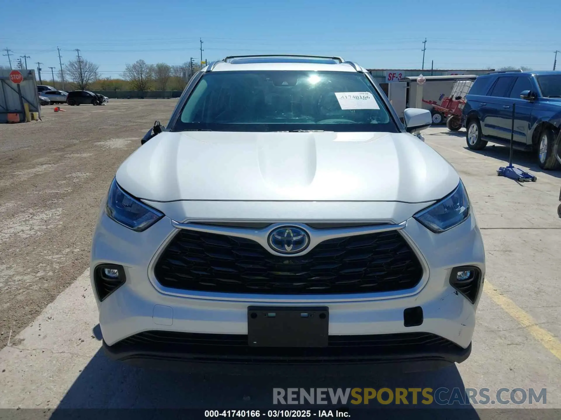 13 Photograph of a damaged car 5TDHARAH6LS501582 TOYOTA HIGHLANDER 2020