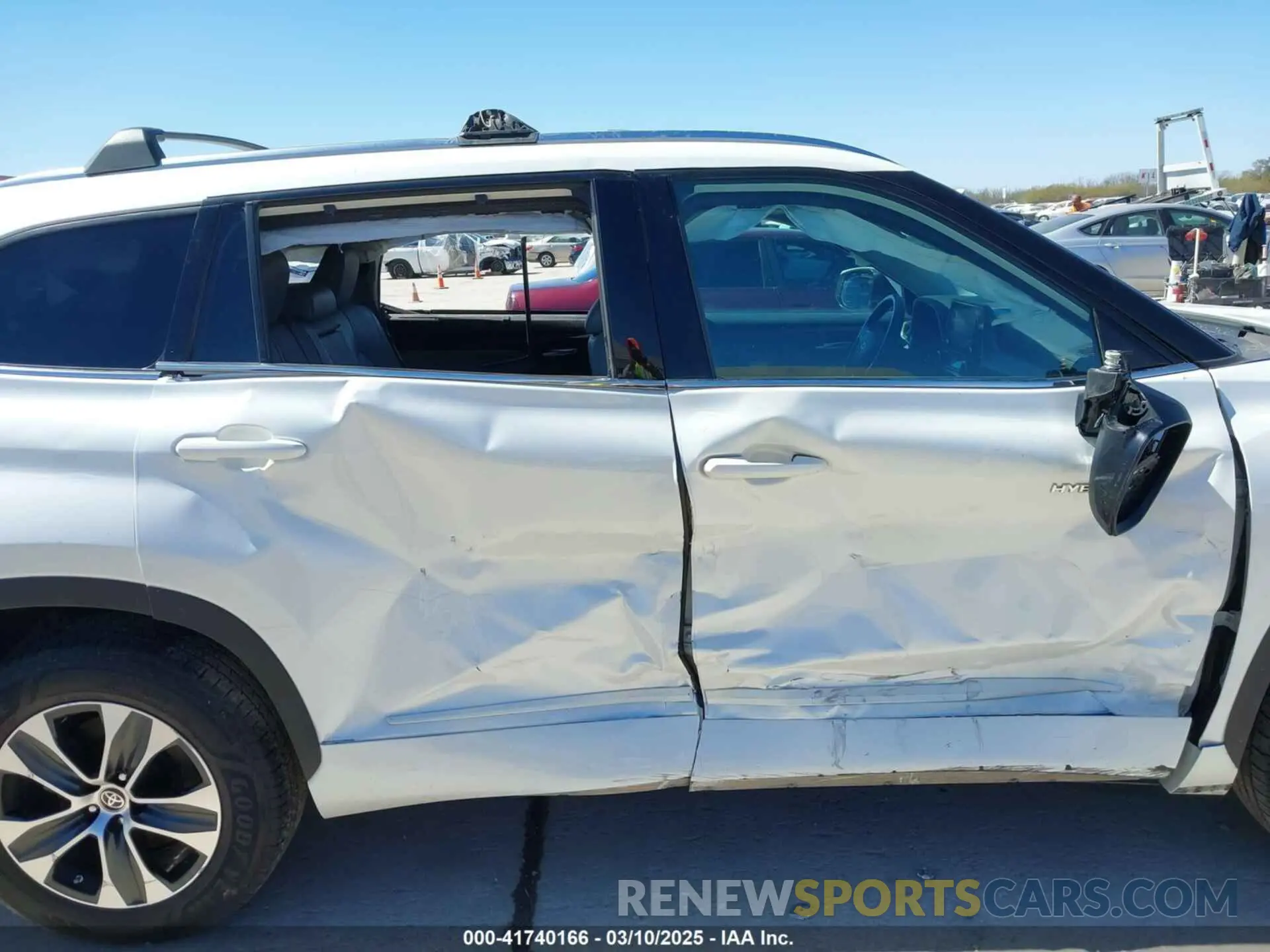 14 Photograph of a damaged car 5TDHARAH6LS501582 TOYOTA HIGHLANDER 2020