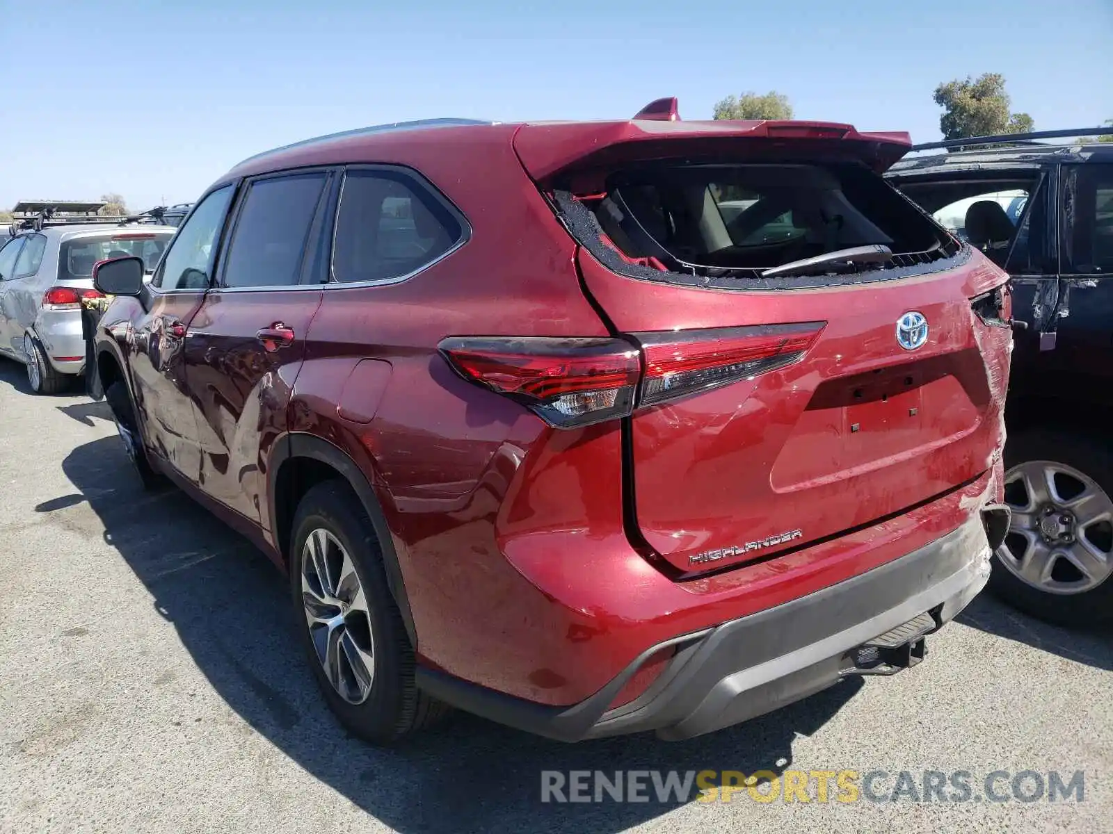 3 Photograph of a damaged car 5TDHARAH7LS503163 TOYOTA HIGHLANDER 2020