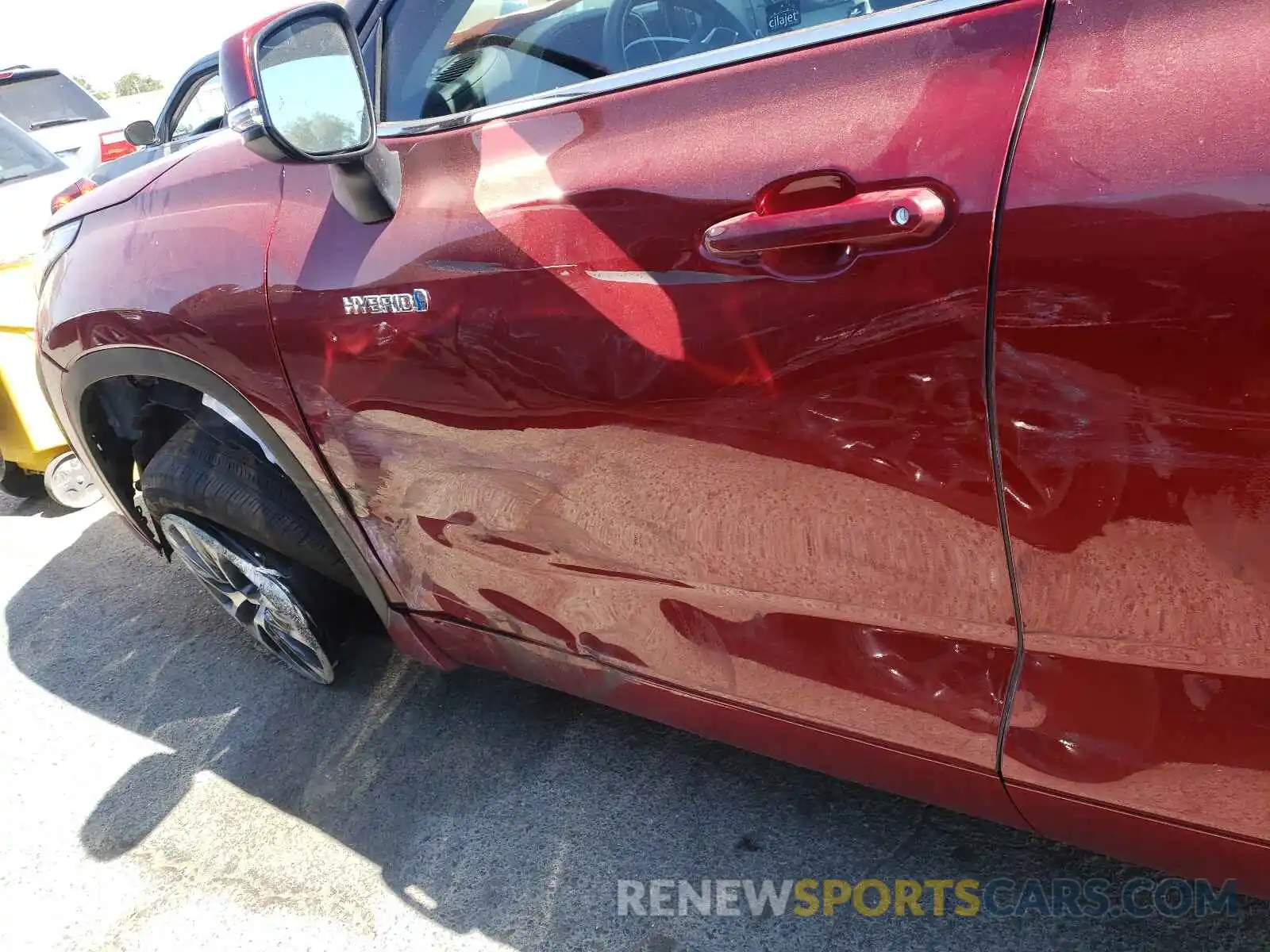 9 Photograph of a damaged car 5TDHARAH7LS503163 TOYOTA HIGHLANDER 2020