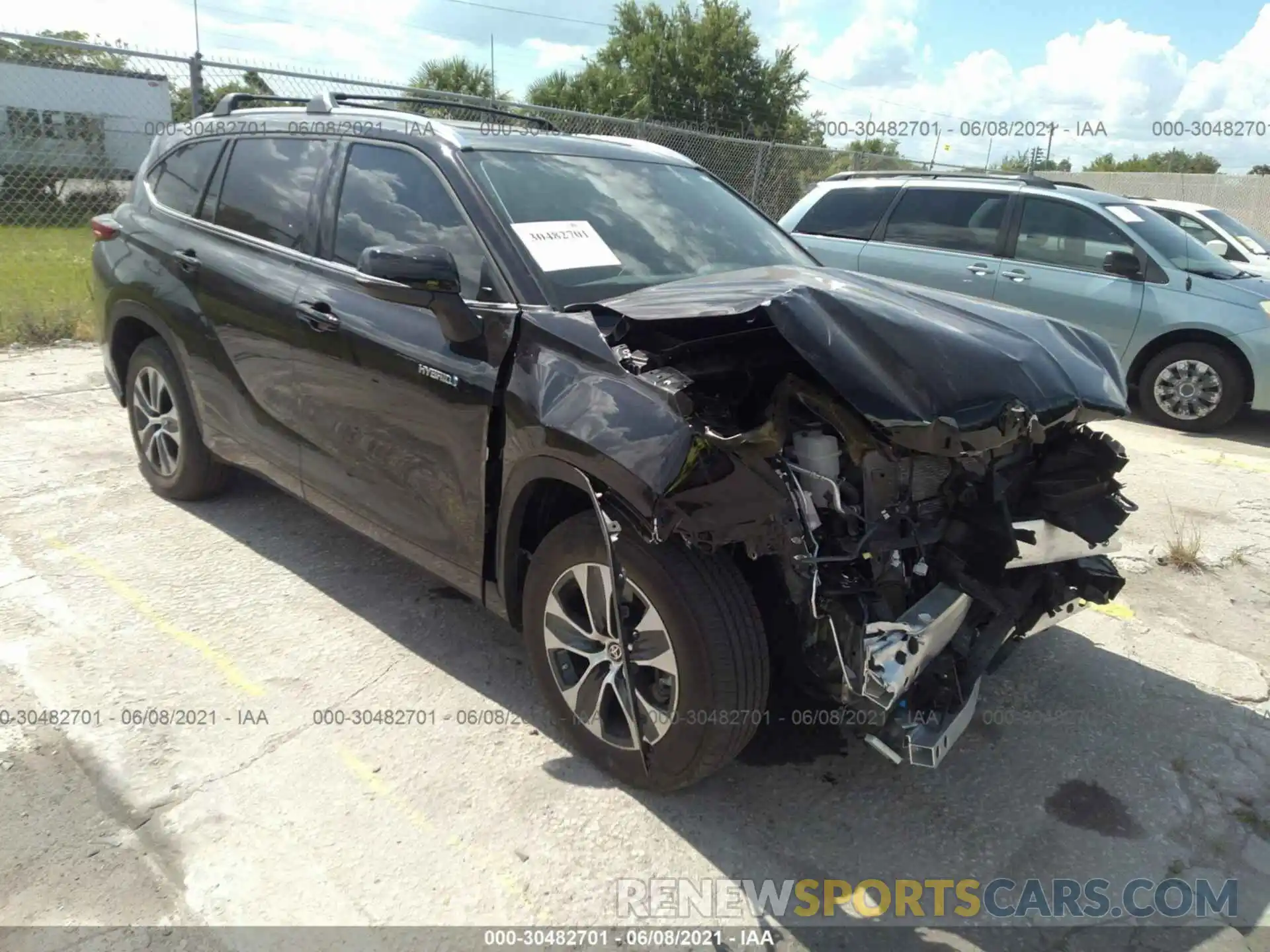 1 Photograph of a damaged car 5TDHARAH8LS004274 TOYOTA HIGHLANDER 2020