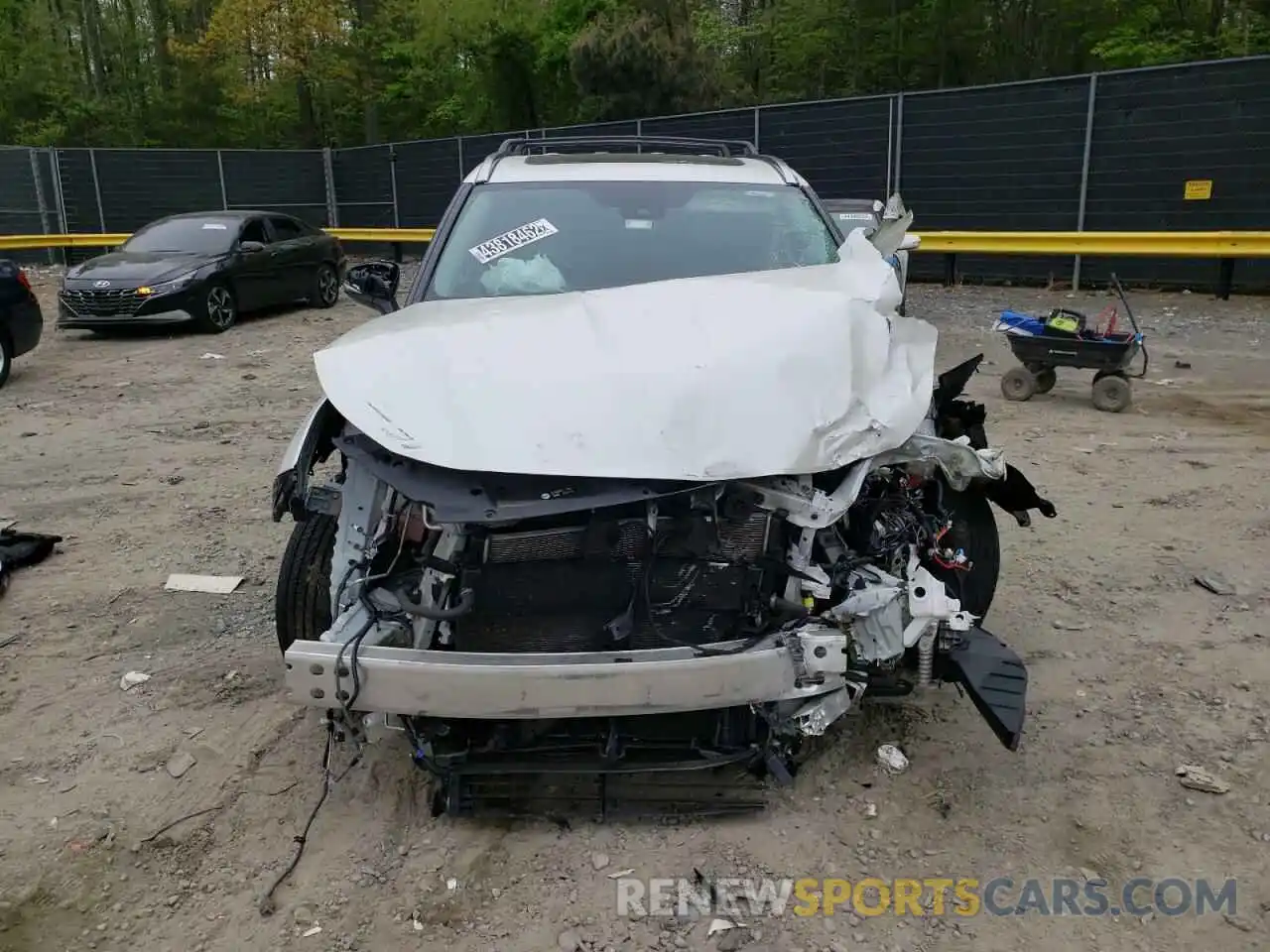 9 Photograph of a damaged car 5TDHBRCH1LS502844 TOYOTA HIGHLANDER 2020