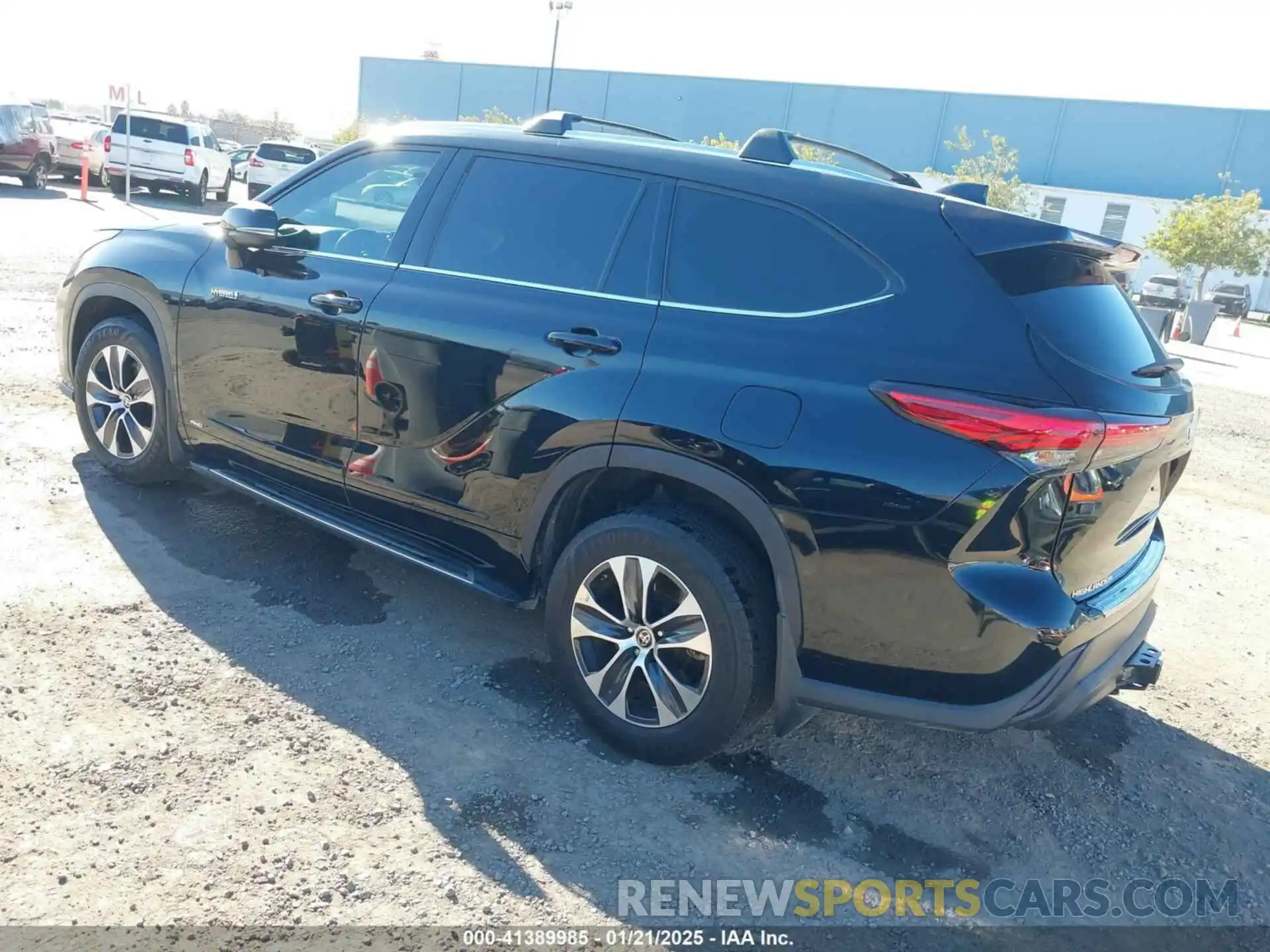 3 Photograph of a damaged car 5TDHBRCH3LS000871 TOYOTA HIGHLANDER 2020