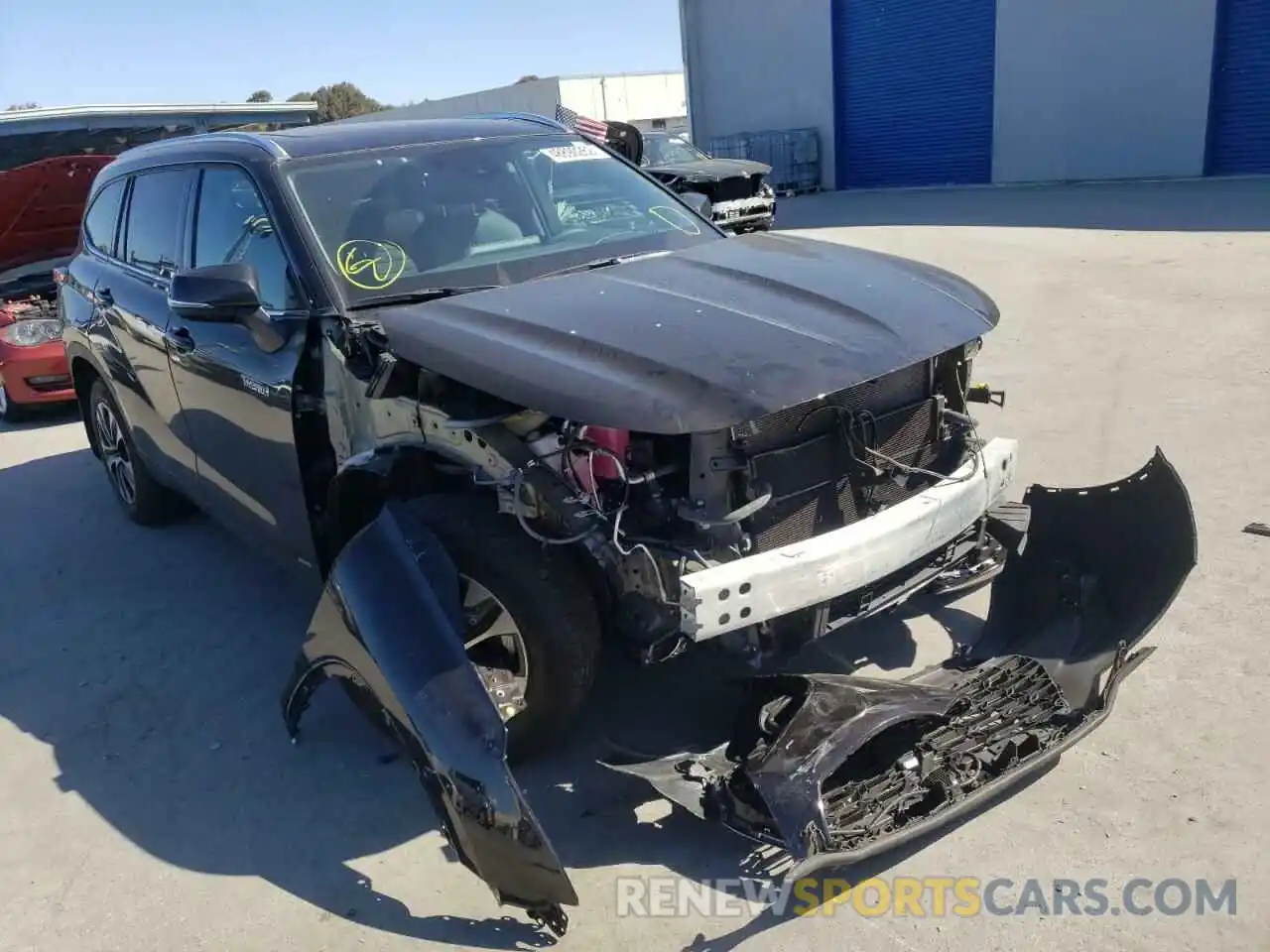 1 Photograph of a damaged car 5TDHBRCH3LS001289 TOYOTA HIGHLANDER 2020