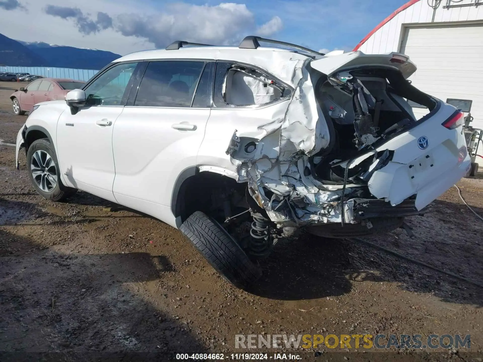 3 Photograph of a damaged car 5TDHBRCH3LS500464 TOYOTA HIGHLANDER 2020