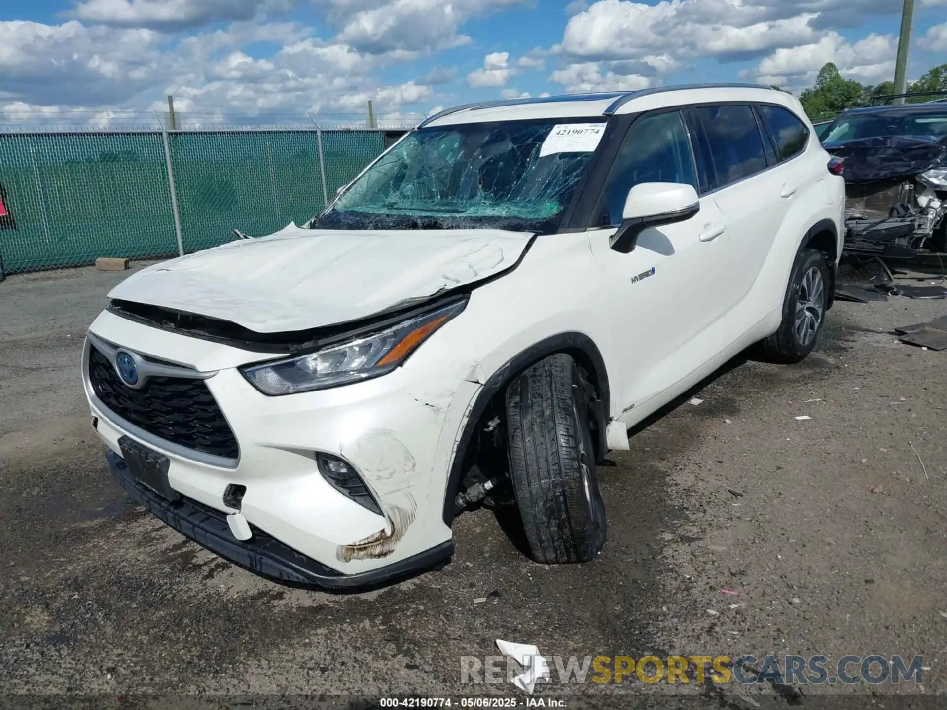2 Photograph of a damaged car 5TDHBRCH3LS510590 TOYOTA HIGHLANDER 2020