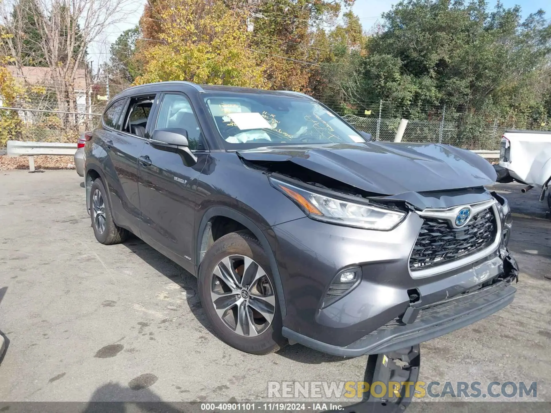 1 Photograph of a damaged car 5TDHBRCH3LS513845 TOYOTA HIGHLANDER 2020
