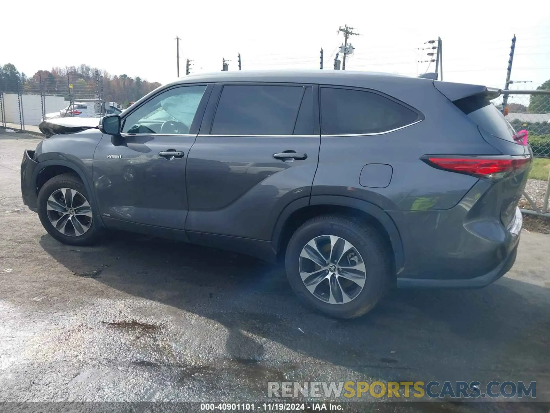 3 Photograph of a damaged car 5TDHBRCH3LS513845 TOYOTA HIGHLANDER 2020