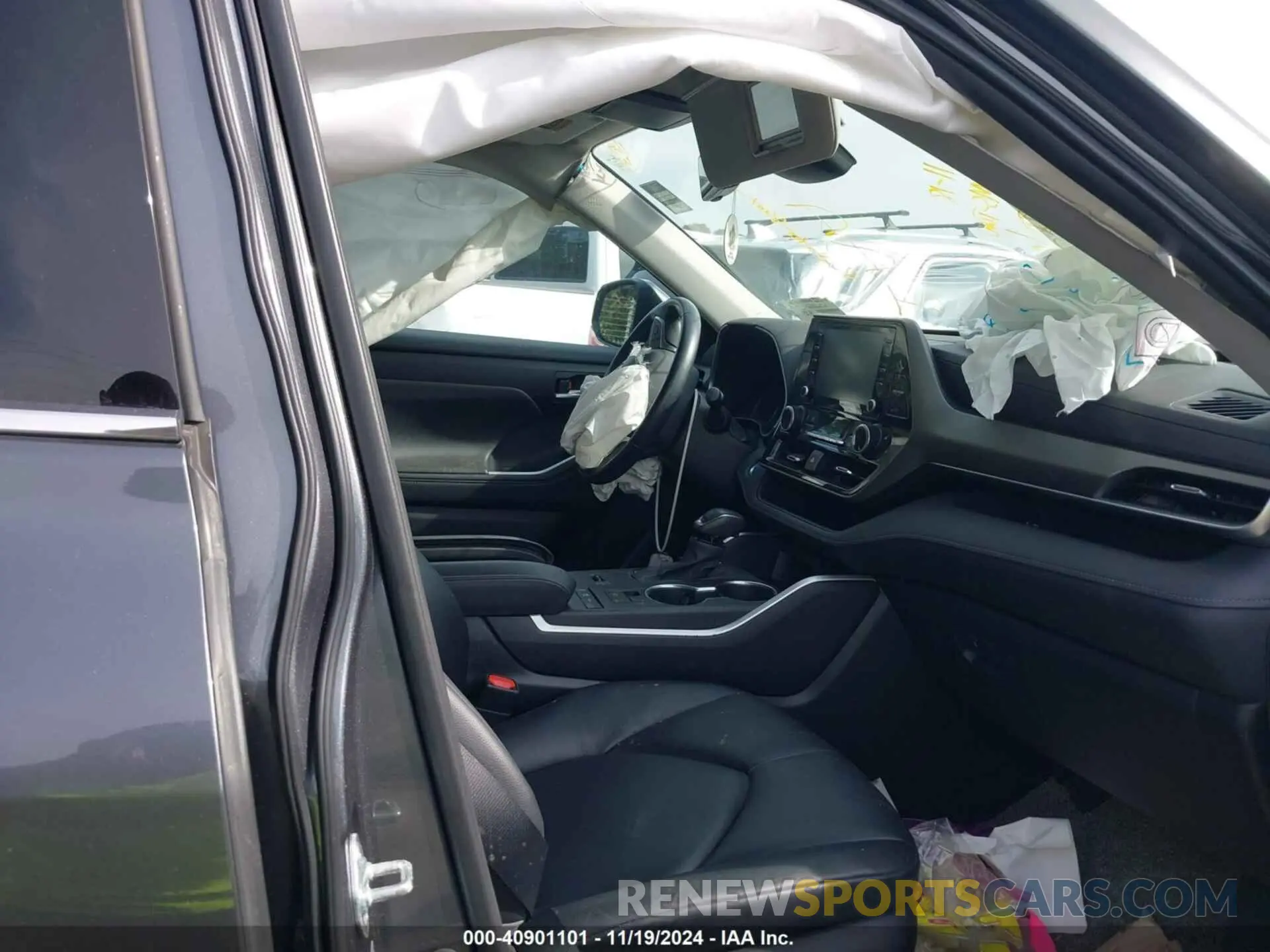 5 Photograph of a damaged car 5TDHBRCH3LS513845 TOYOTA HIGHLANDER 2020