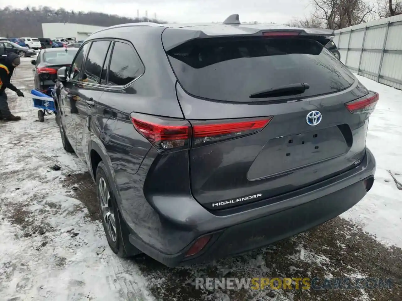 3 Photograph of a damaged car 5TDHBRCH4LS000877 TOYOTA HIGHLANDER 2020