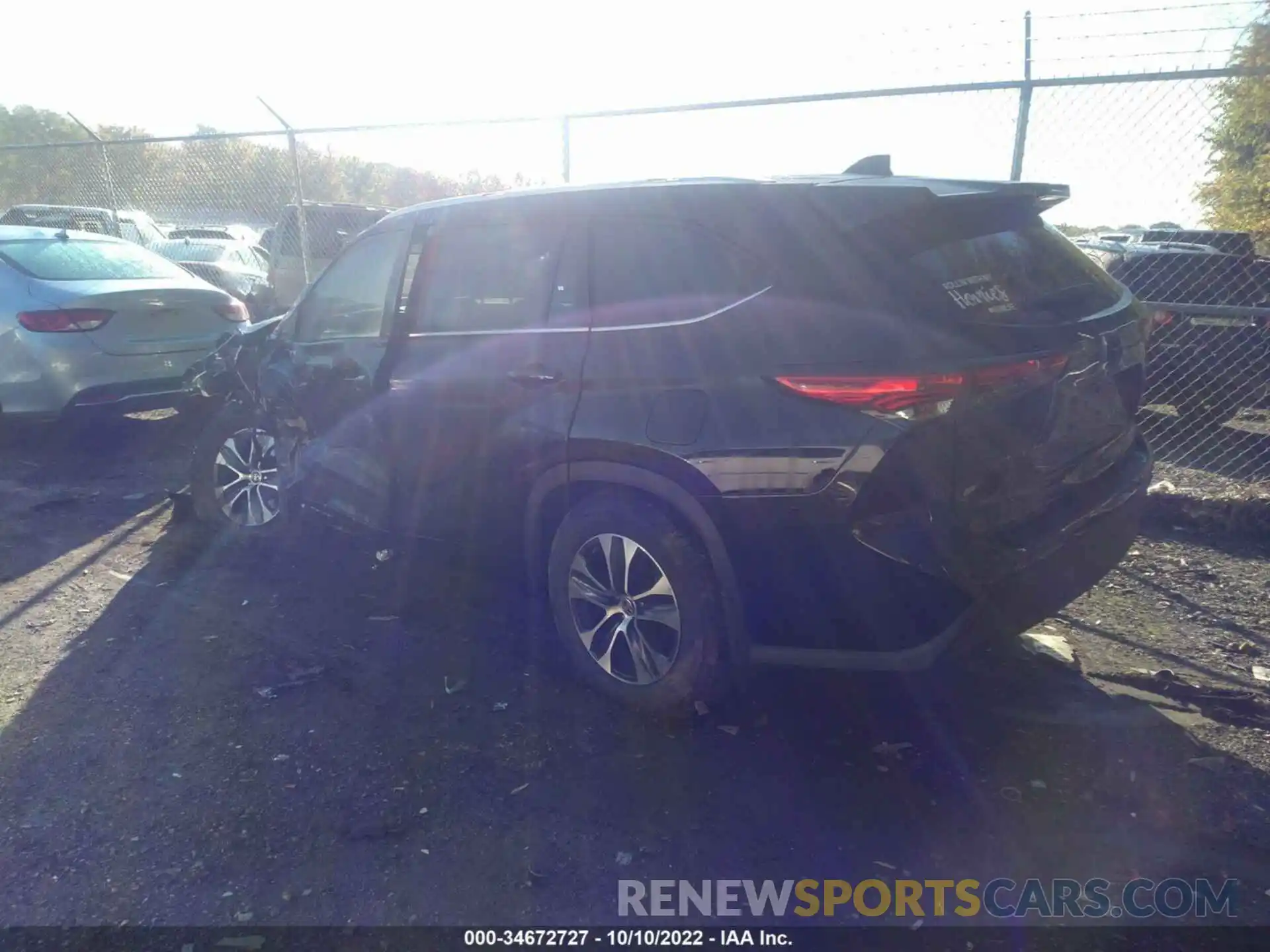 3 Photograph of a damaged car 5TDHBRCH4LS513076 TOYOTA HIGHLANDER 2020