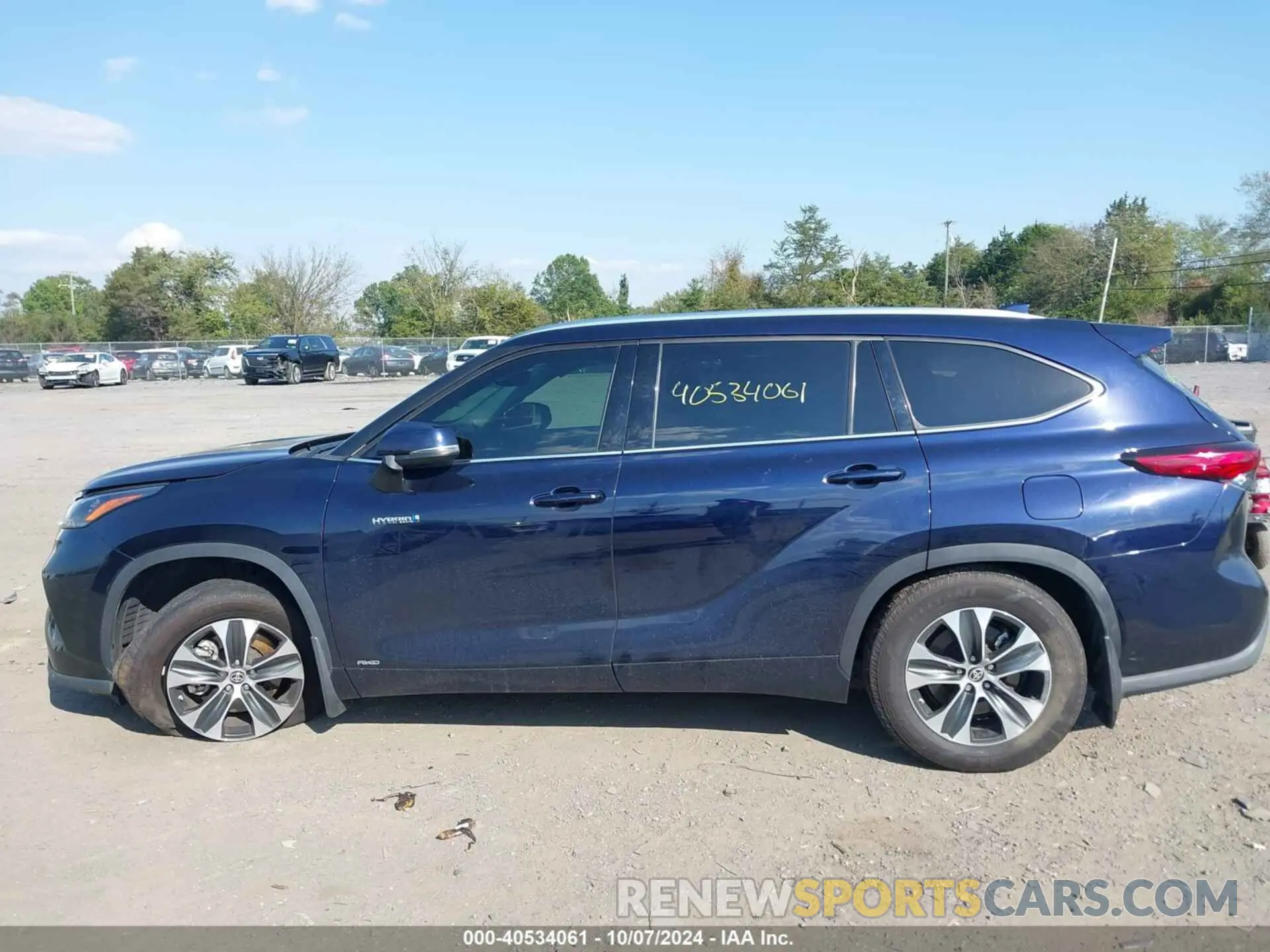 14 Photograph of a damaged car 5TDHBRCH5LS513877 TOYOTA HIGHLANDER 2020