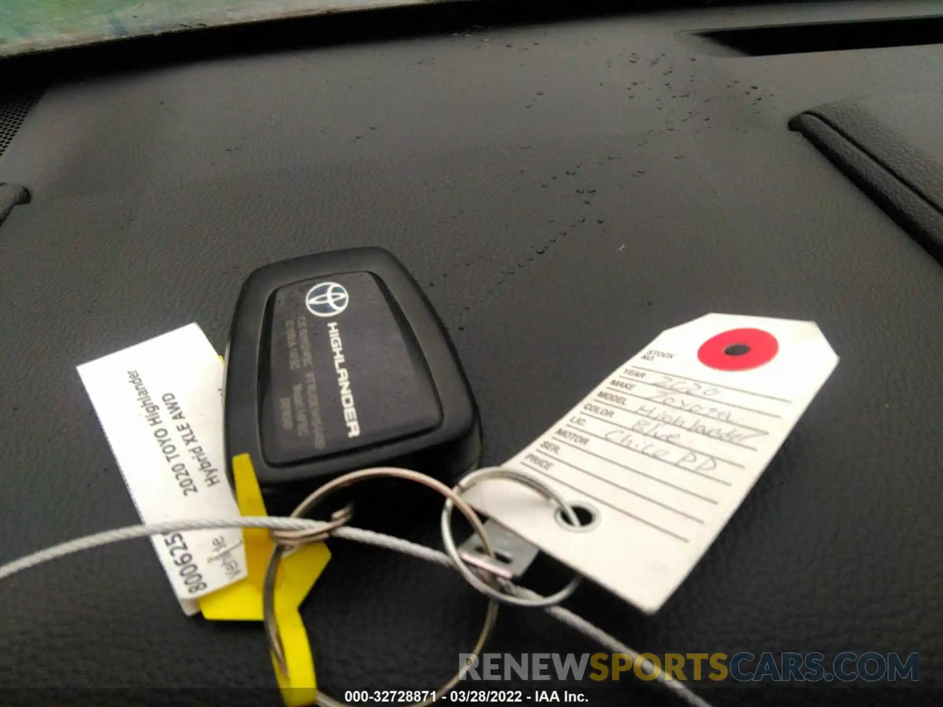 11 Photograph of a damaged car 5TDHBRCH7LS013056 TOYOTA HIGHLANDER 2020