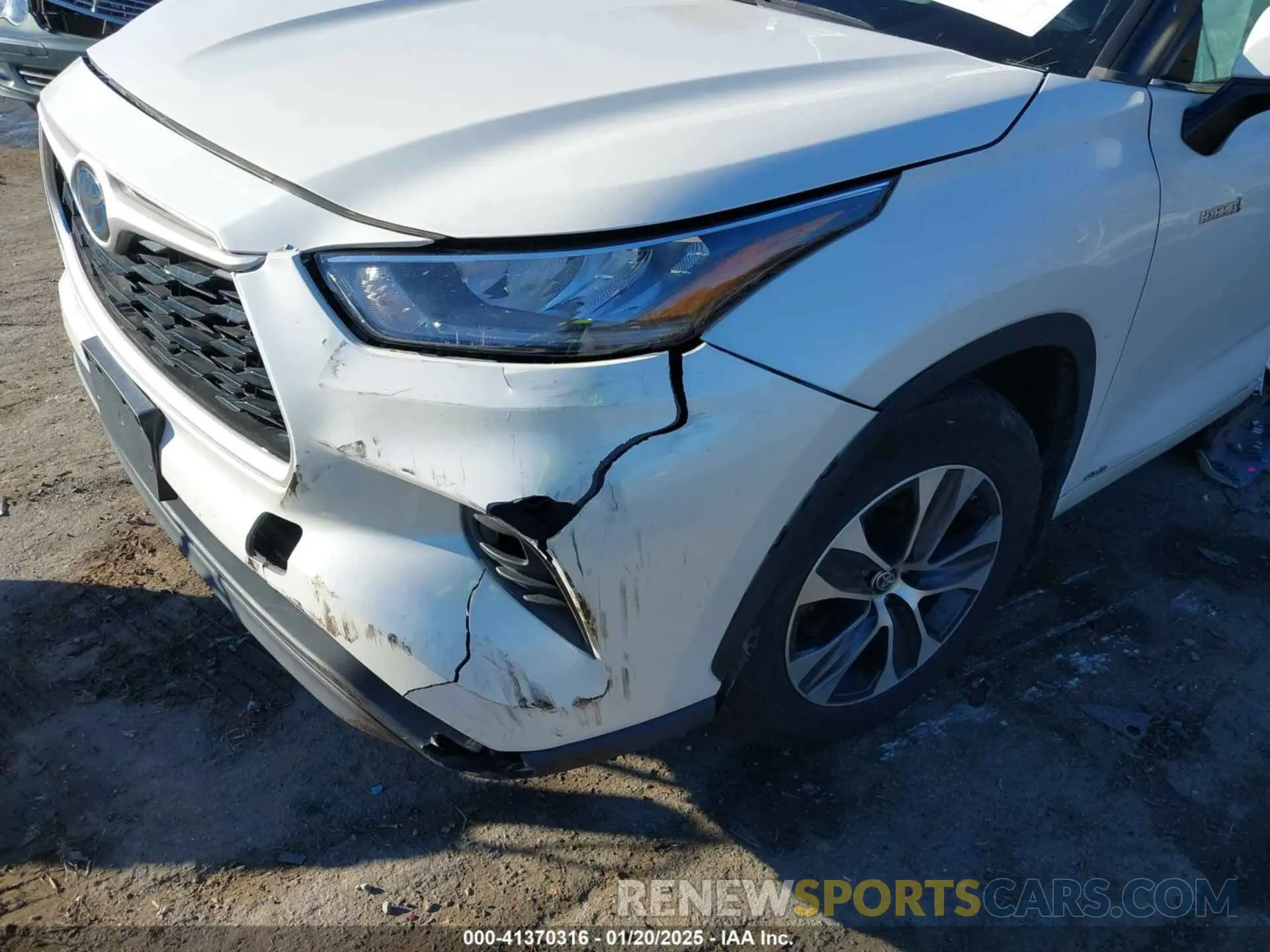 6 Photograph of a damaged car 5TDHBRCH7LS509037 TOYOTA HIGHLANDER 2020