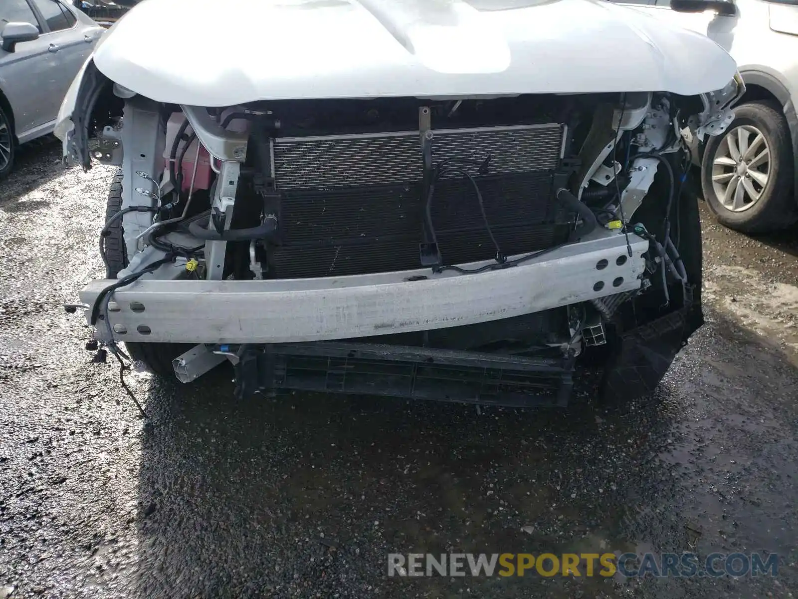 9 Photograph of a damaged car 5TDHBRCH7LS511130 TOYOTA HIGHLANDER 2020