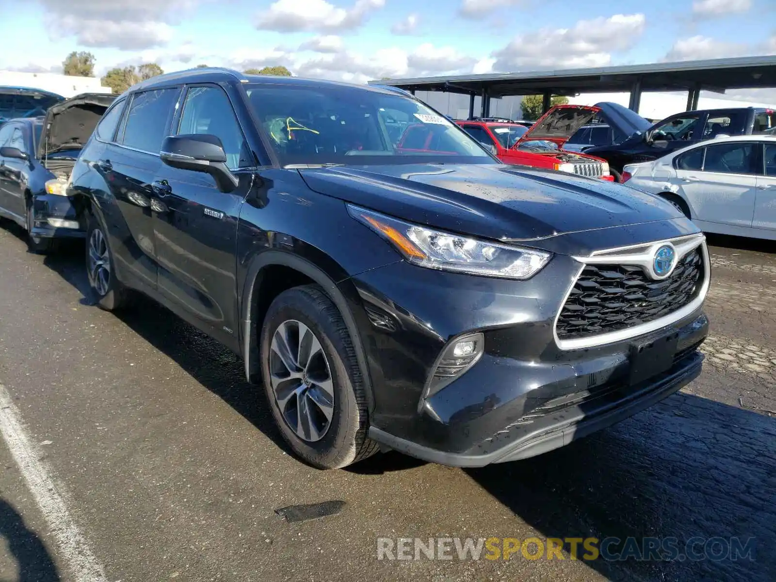 1 Photograph of a damaged car 5TDHBRCH7LS513136 TOYOTA HIGHLANDER 2020