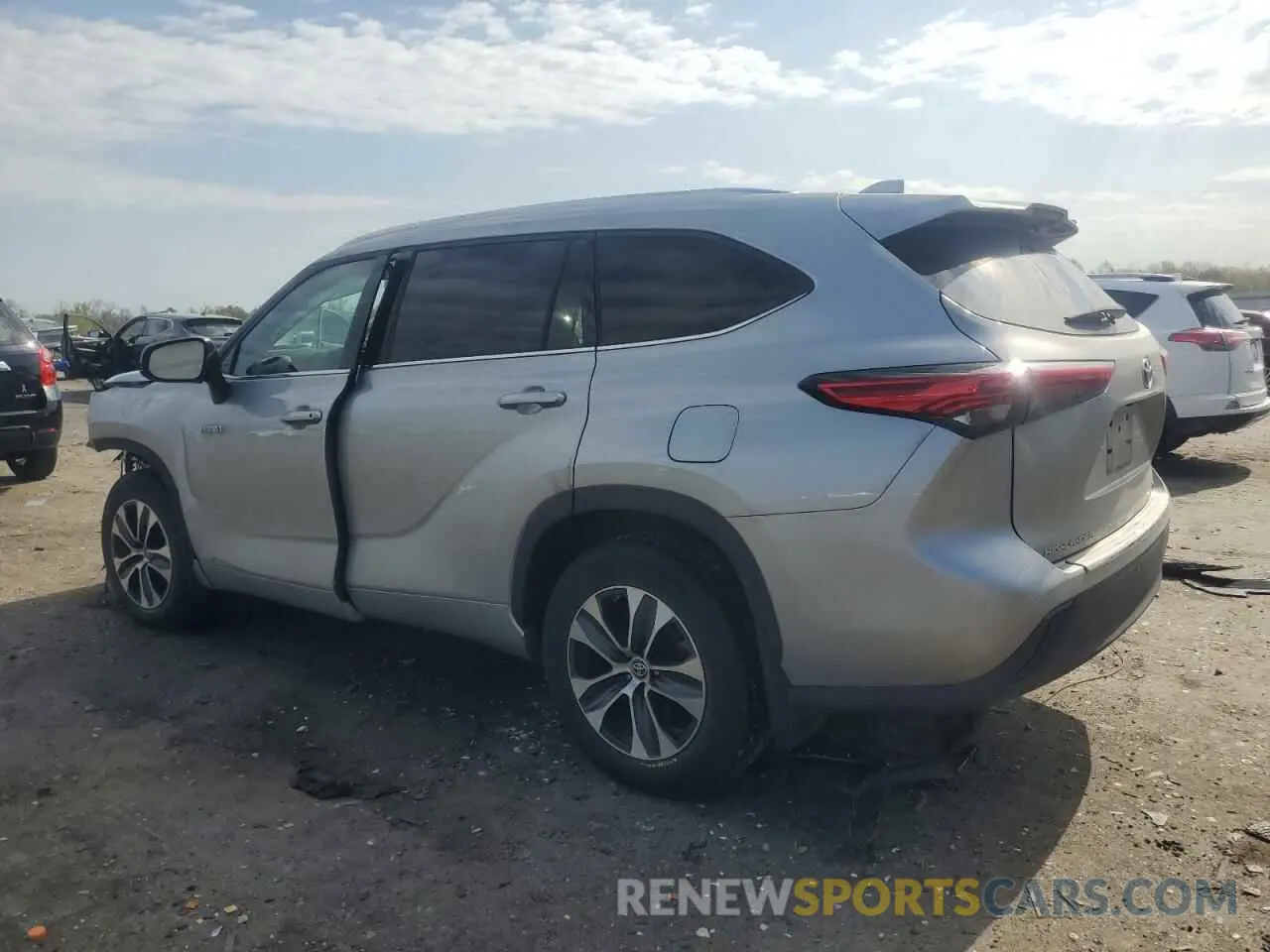 2 Photograph of a damaged car 5TDHBRCH8LS512450 TOYOTA HIGHLANDER 2020